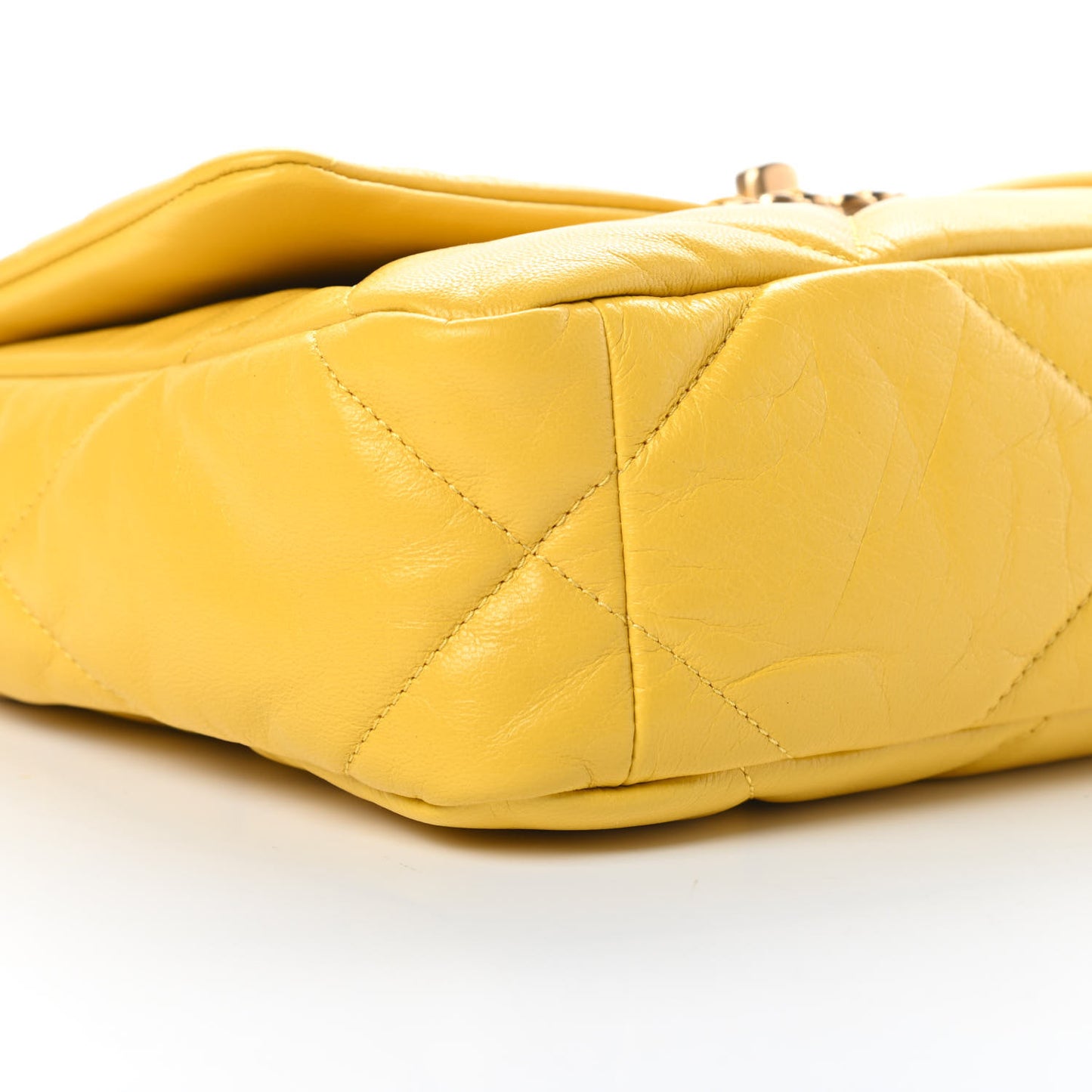 Lambskin Quilted Medium Chanel 19 Flap Yellow