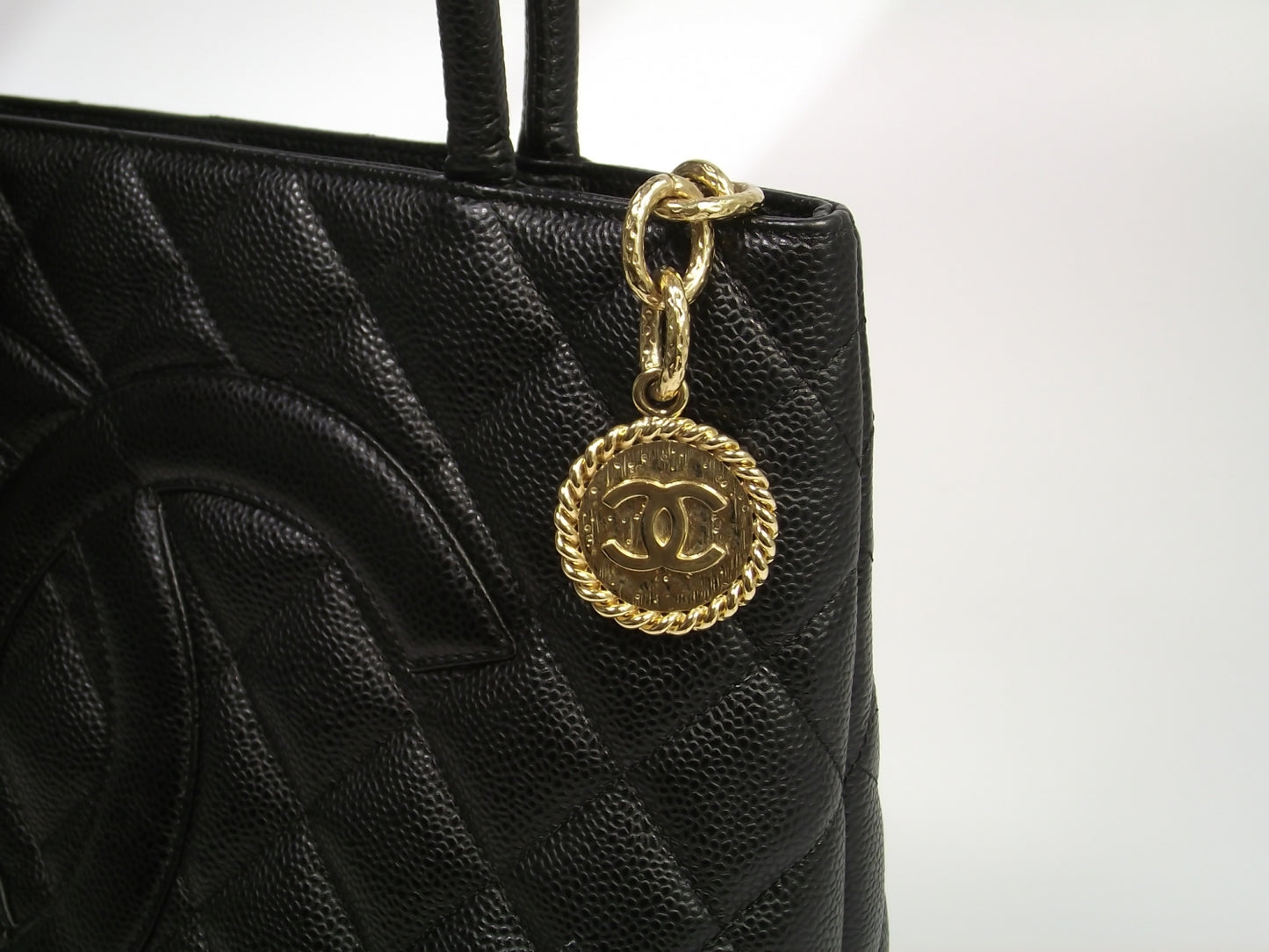 Caviar Quilted Medallion Tote Black