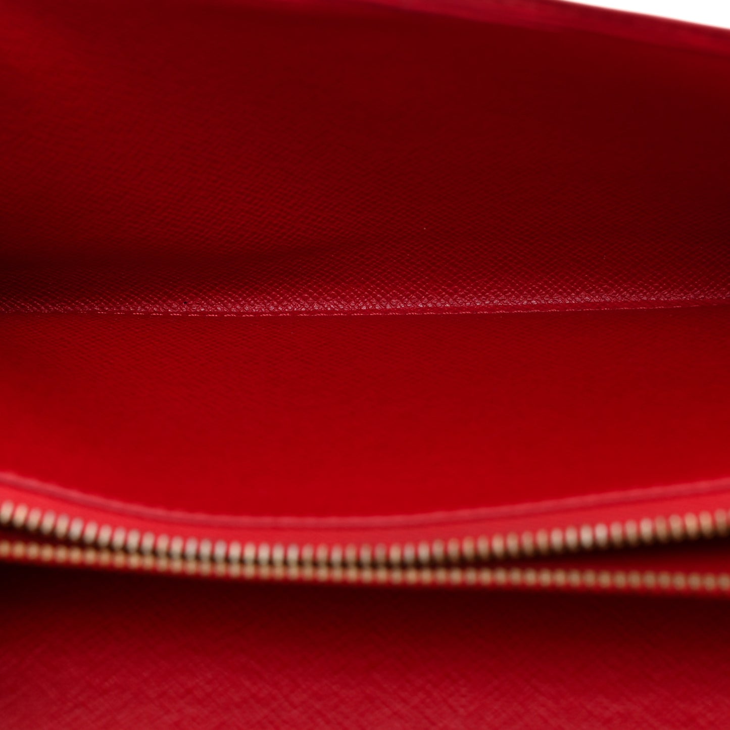 Epi Porte Tresor International Wallet  Castillan Red