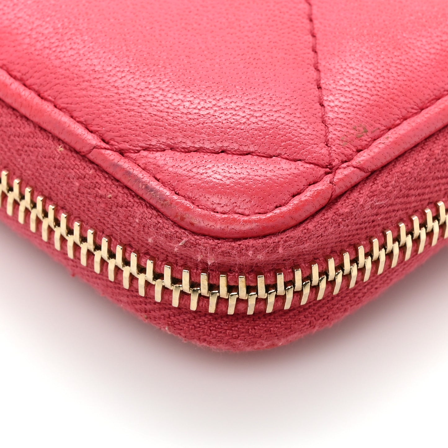 Lambskin Quilted Chanel 19 Zip Around Wallet Pink