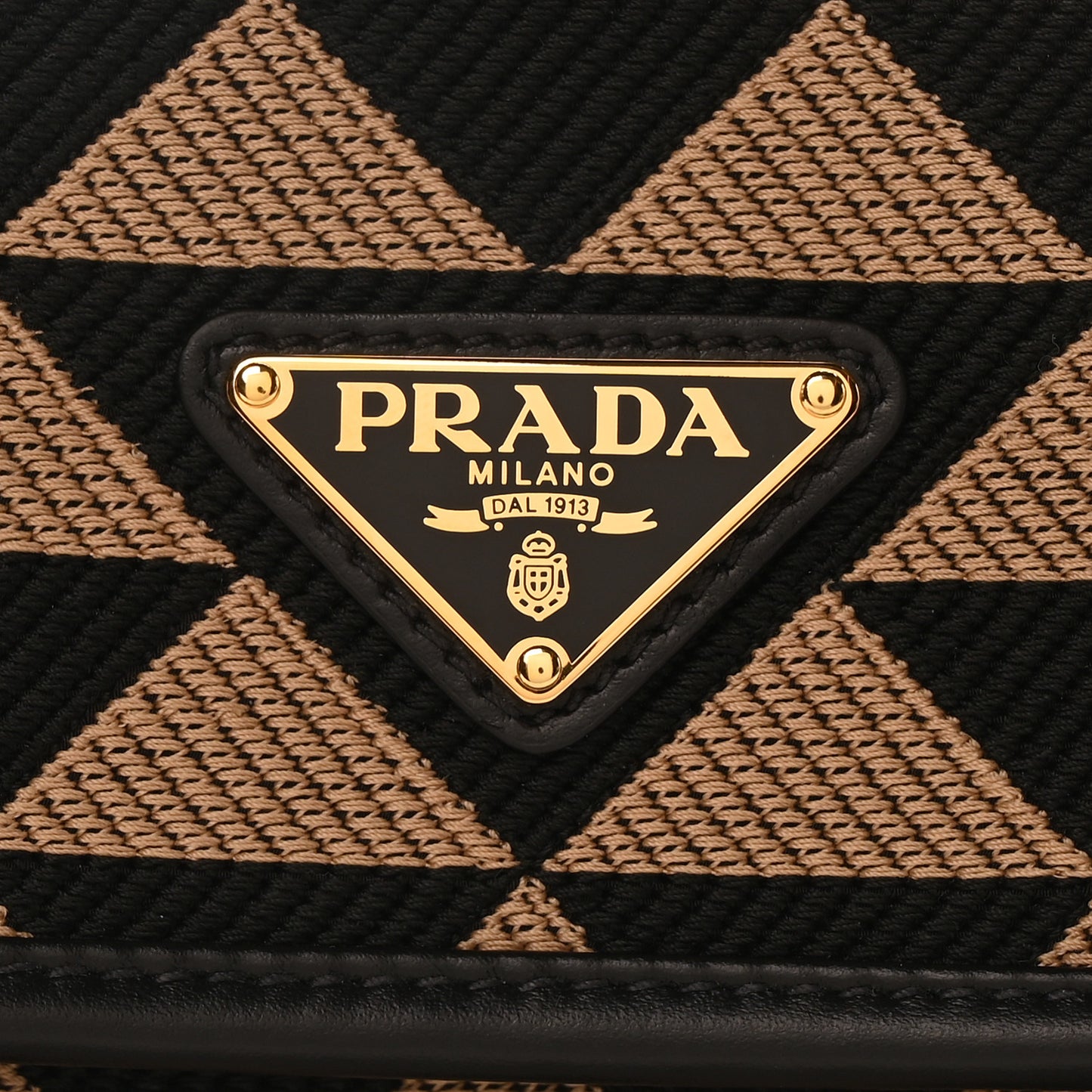 Jacquard Saffiano Triangolo Symbole Embroidered Messenger Bag Black Corda