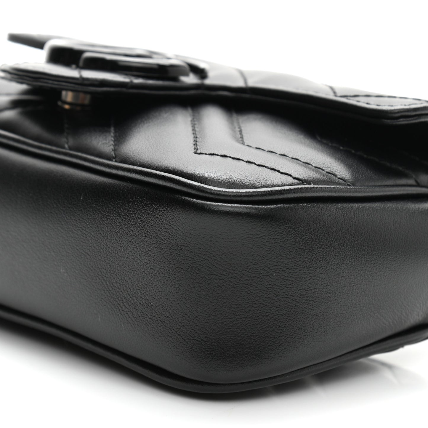 Calfskin Matelasse Monochrome GG Marmont Chain Belt Bag Black