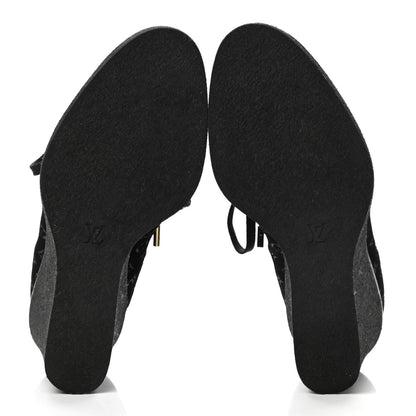 Louis Vuitton Suede Embossed Monogram Frosty Wedge Low Boots 38.5 Black 5 of 7