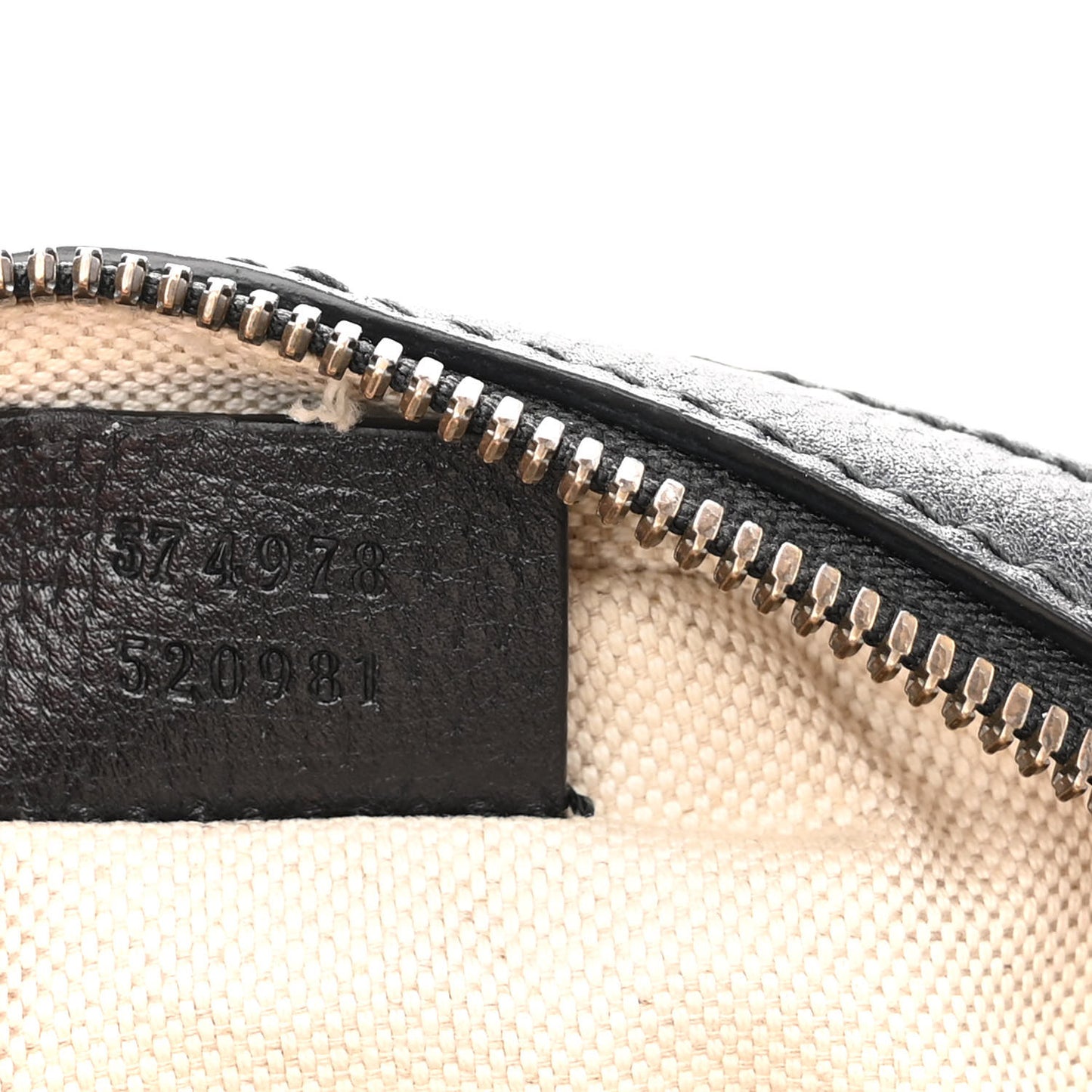 Velvet GG Monogram Textured Calfskin Round Shoulder Bag Red Cipria Black