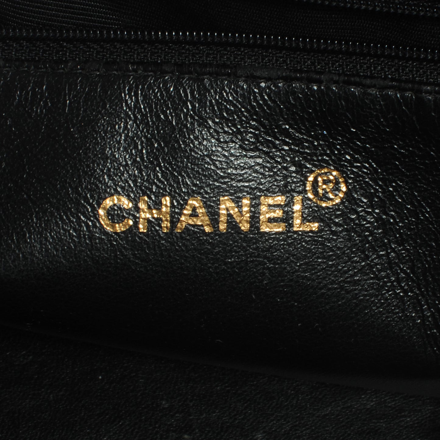 Caviar Grand Shopping Tote GST Black