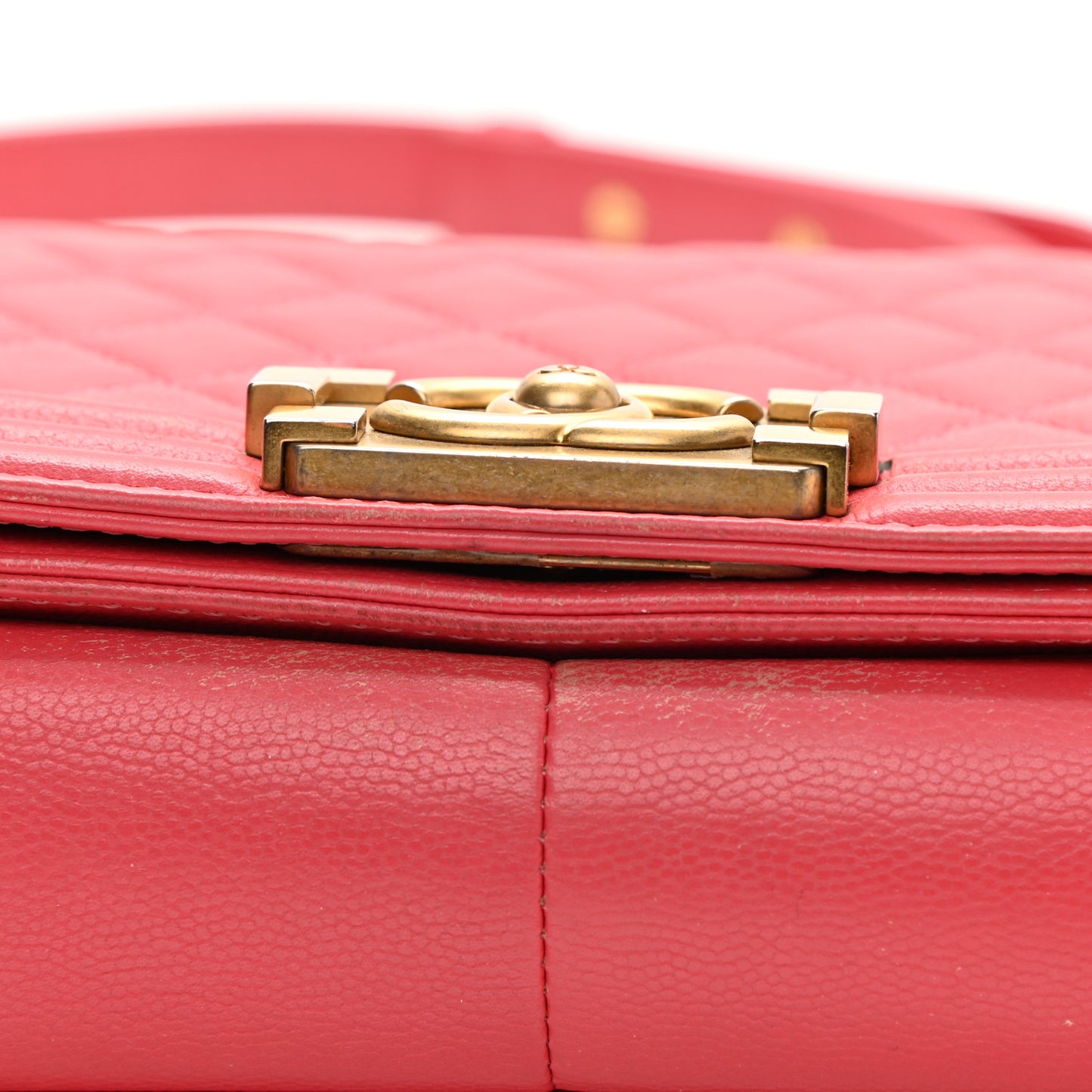 Caviar Quilted Medium Boy Flap Light Red