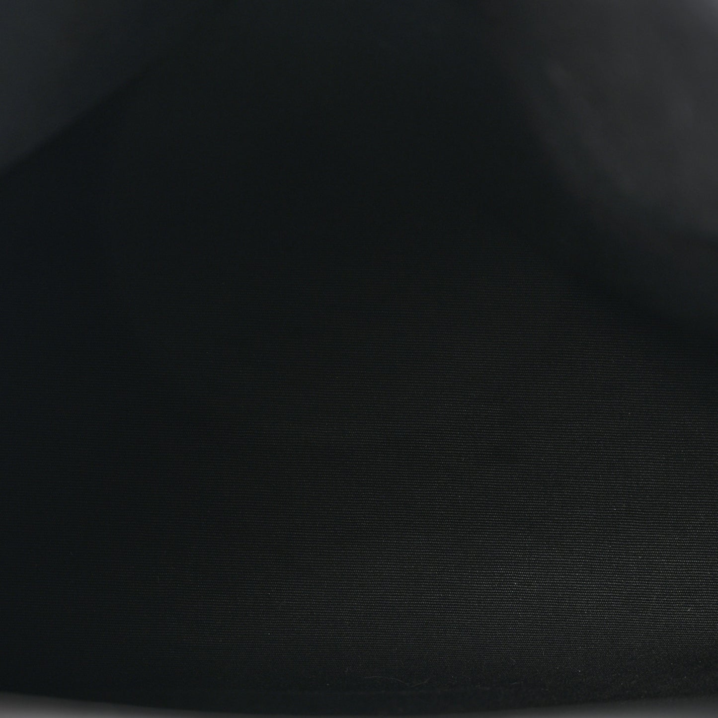 oile Vache Calfskin Herbag 39 MM Black