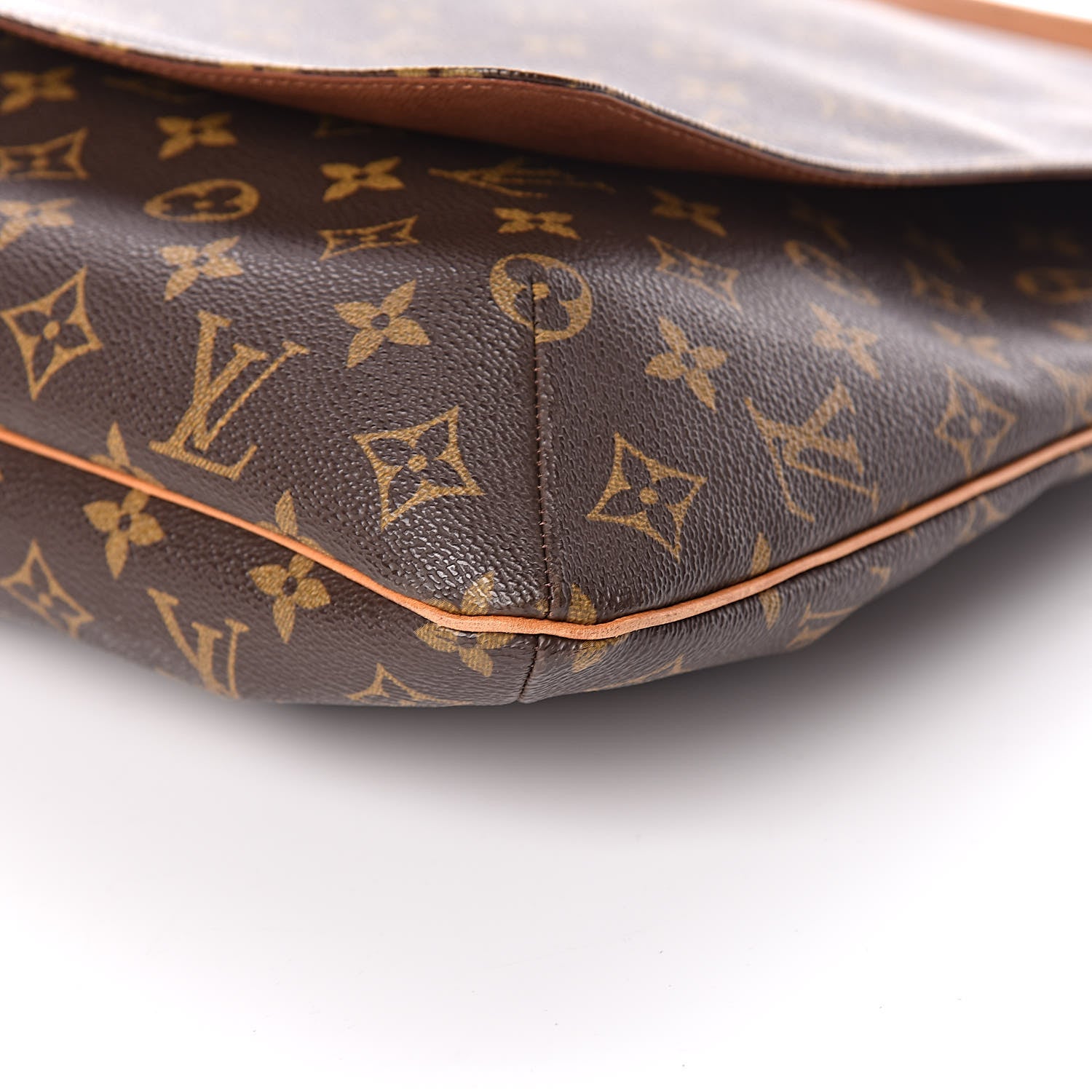 Louis Vuitton Monogram Musette GM 8 of 9