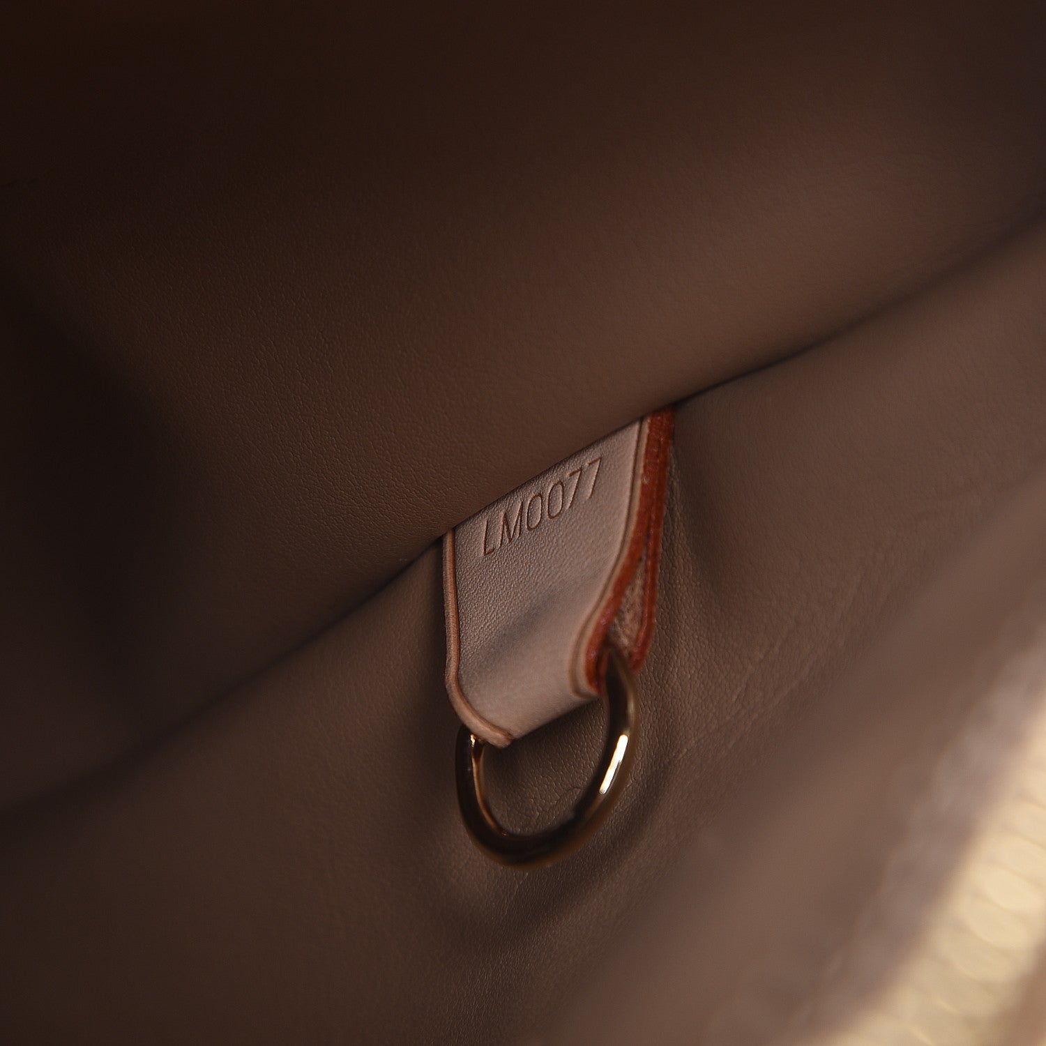 Louis Vuitton Vernis Houston Noisette 7 of 7