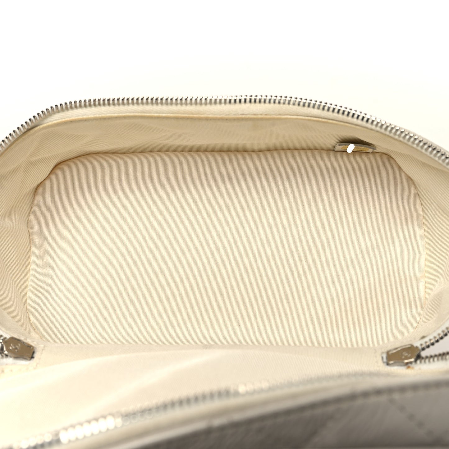Crumpled Calfskin PVC Quilted Flap White