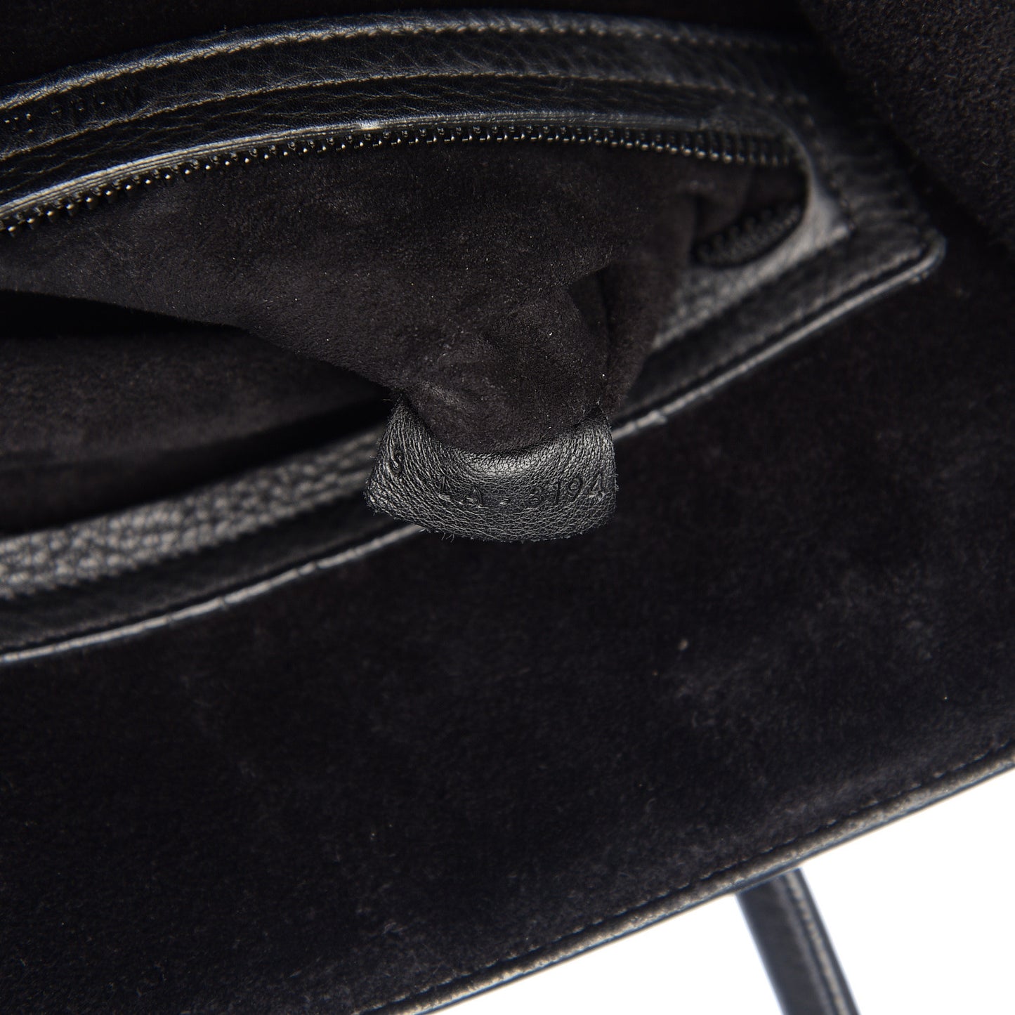 Supple Calfskin Medium Phantom Luggage Black