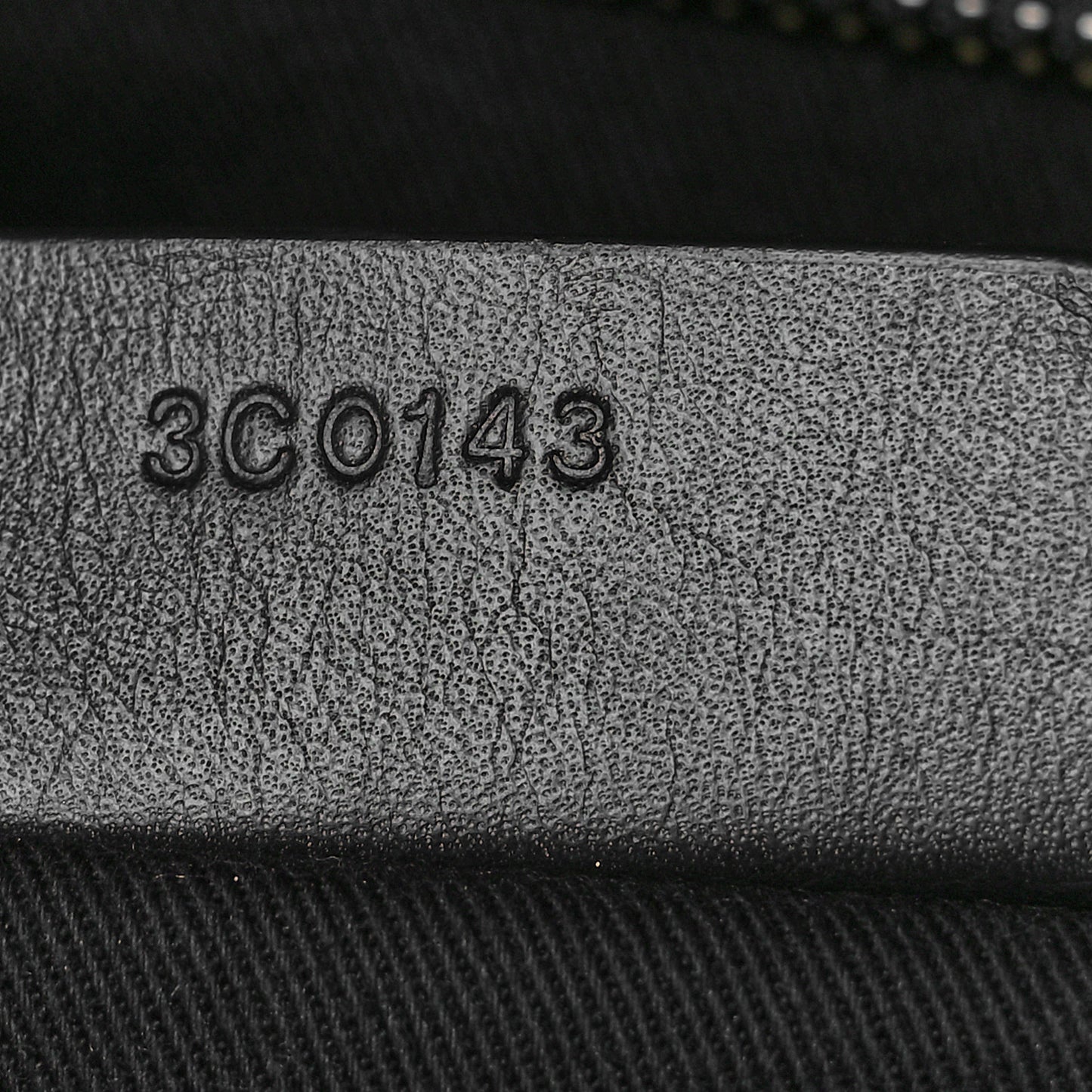 Sugar Goatskin Medium Antigona Black