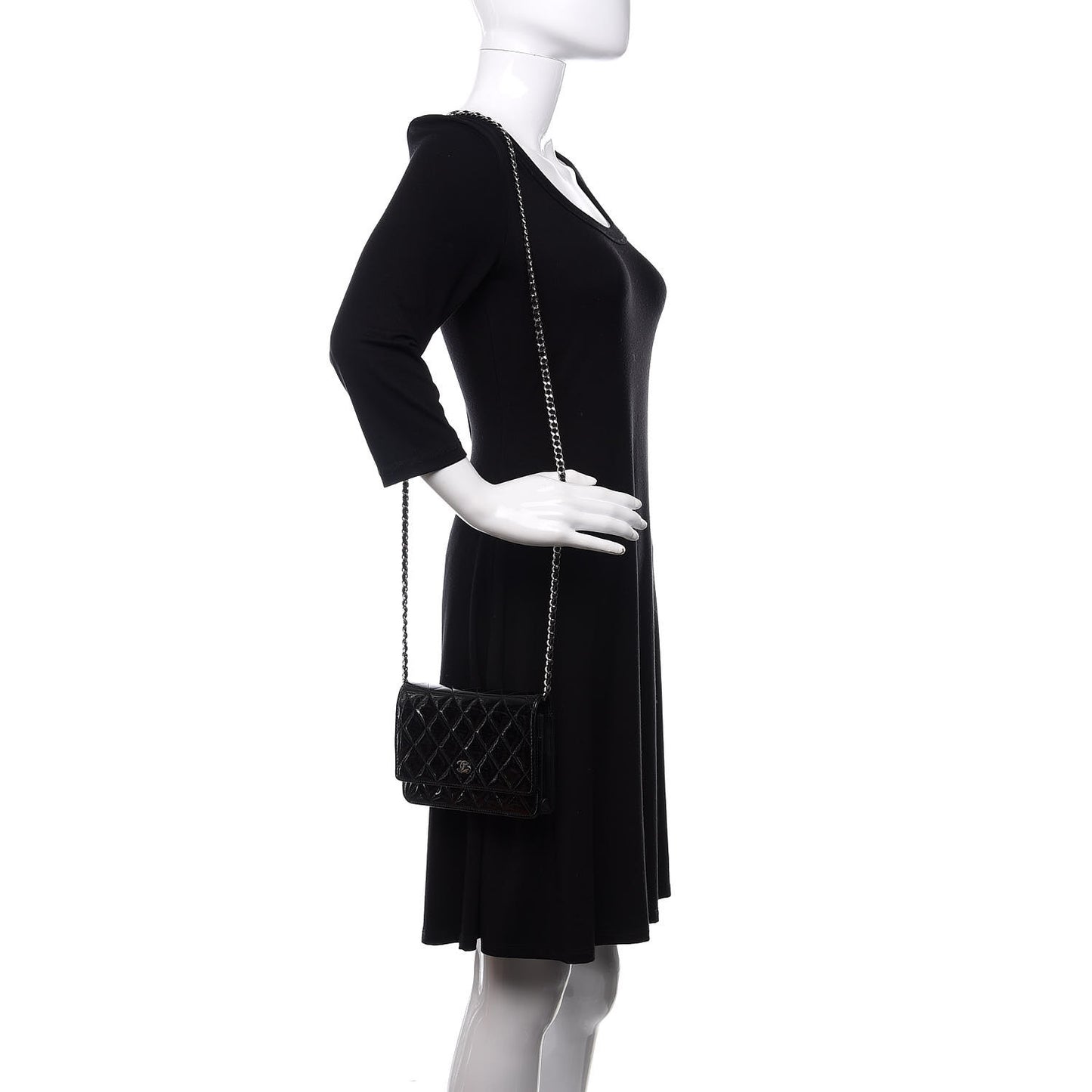 Patent Quilted Wallet On Chain WOC Black