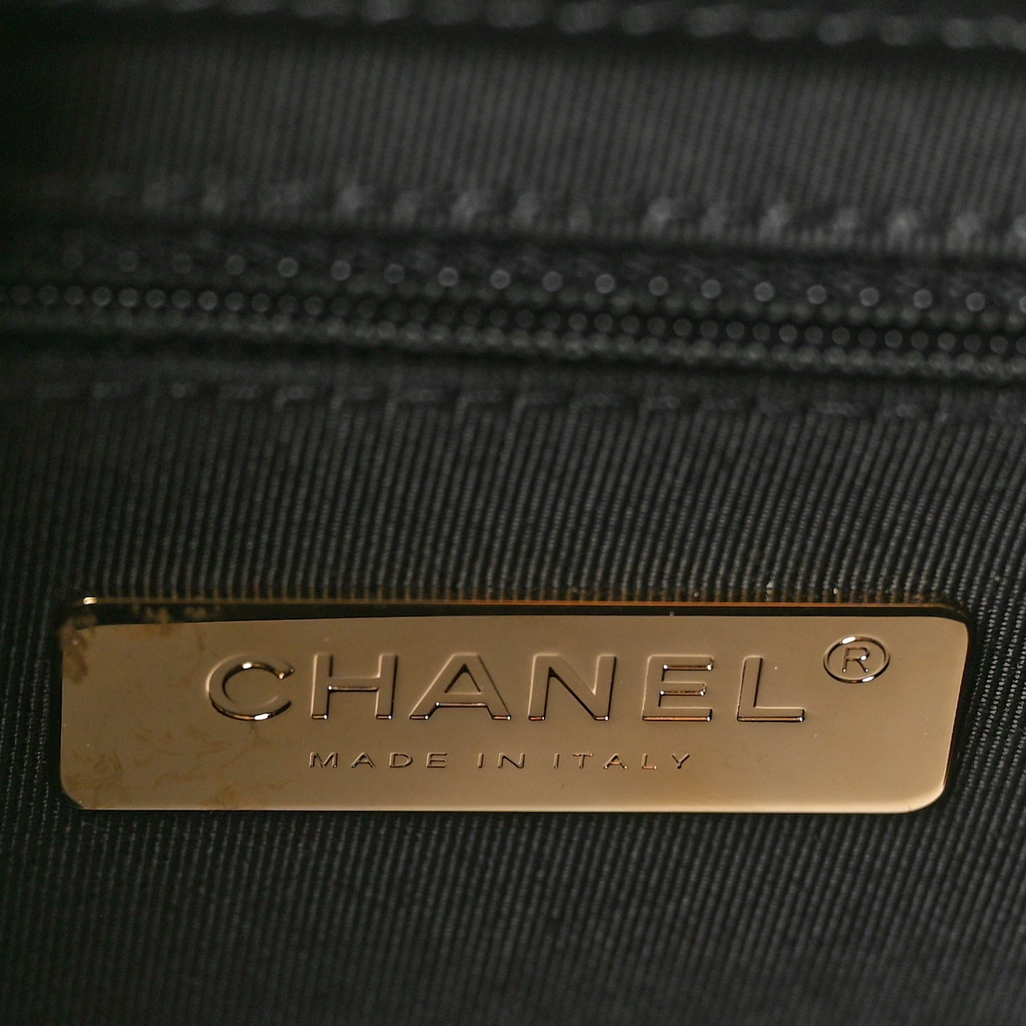 Calfskin Caviar Quilted Chain Handle Flap Black