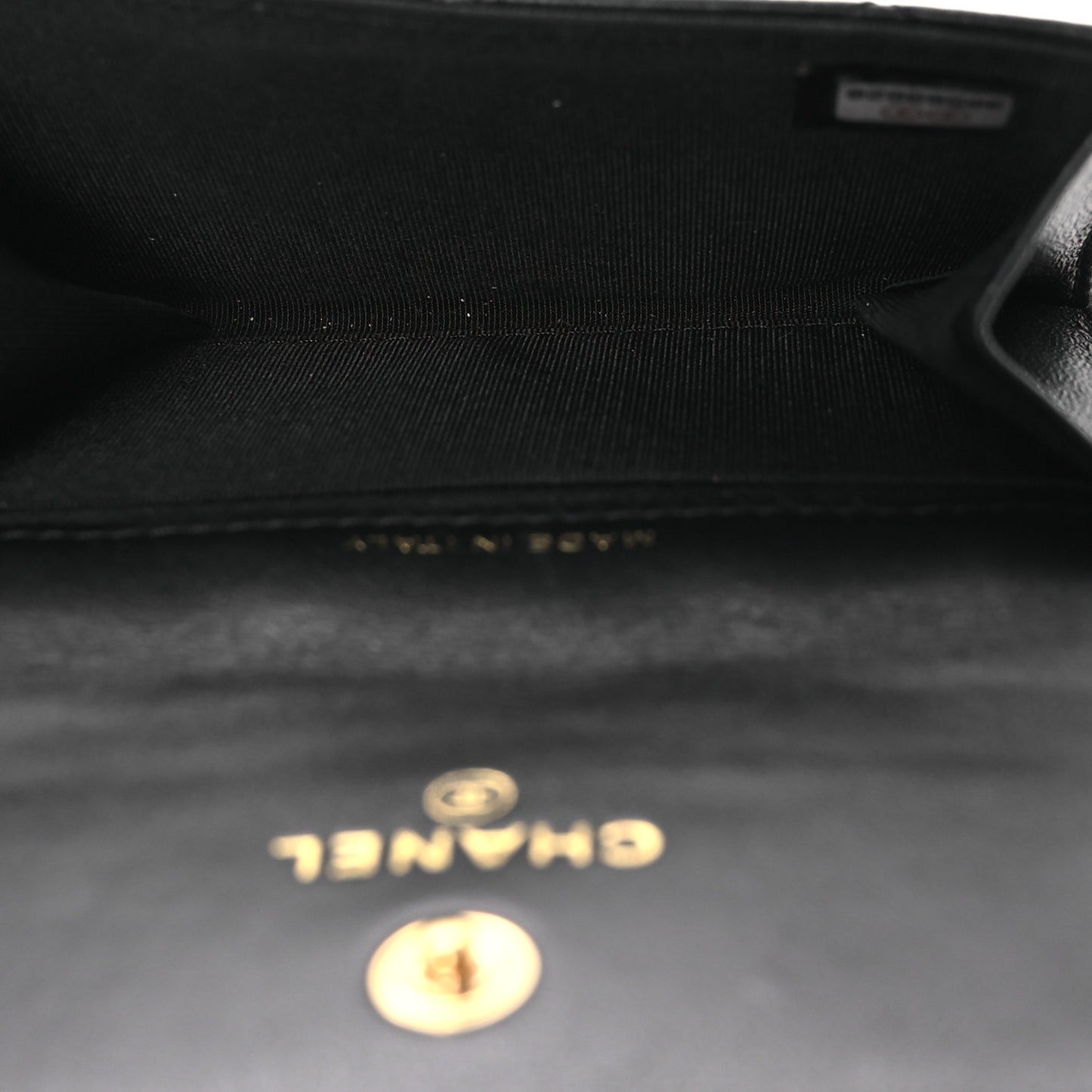 Lambskin Quilted Card Holder with Chain Black