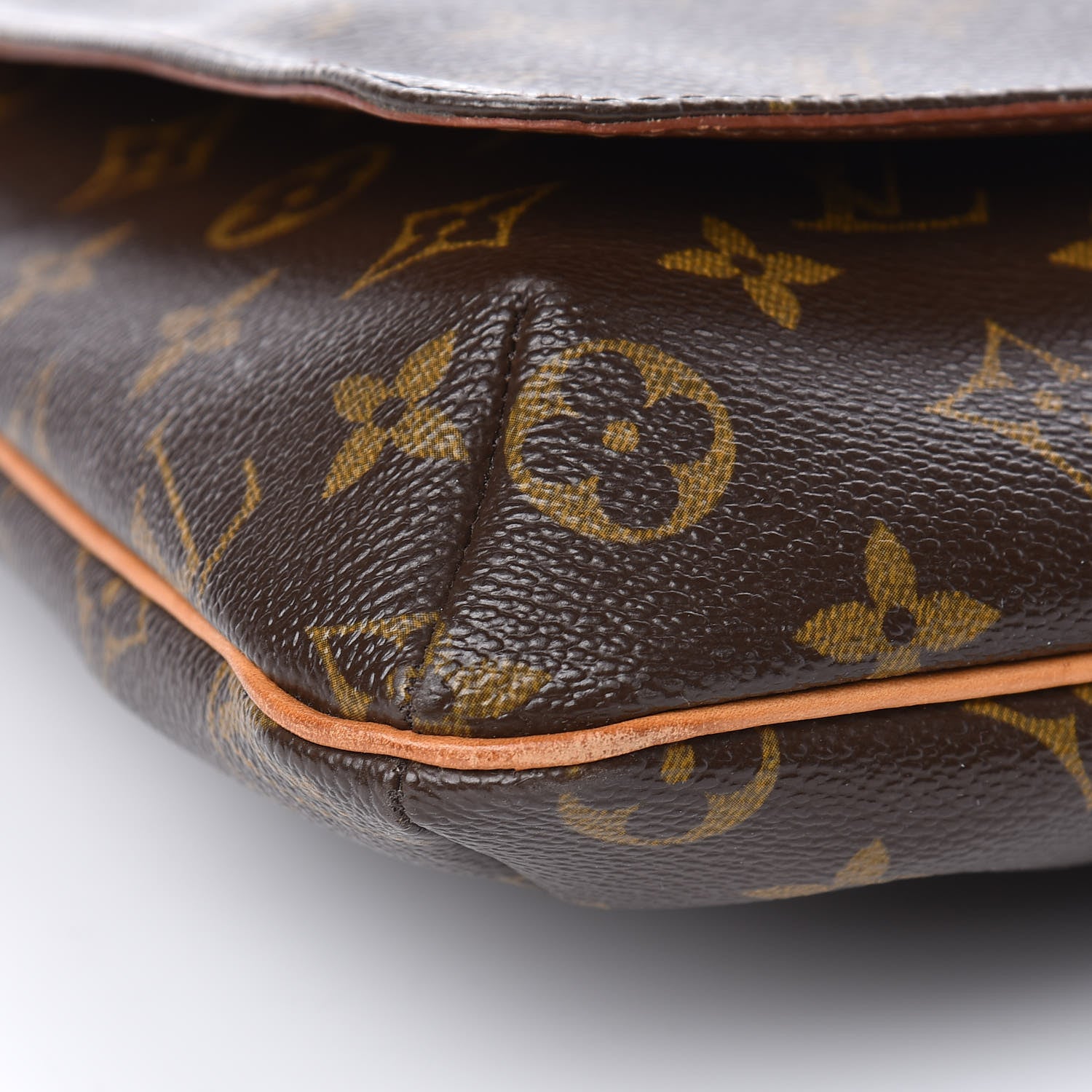 Louis Vuitton Monogram Musette Salsa 5 of 10