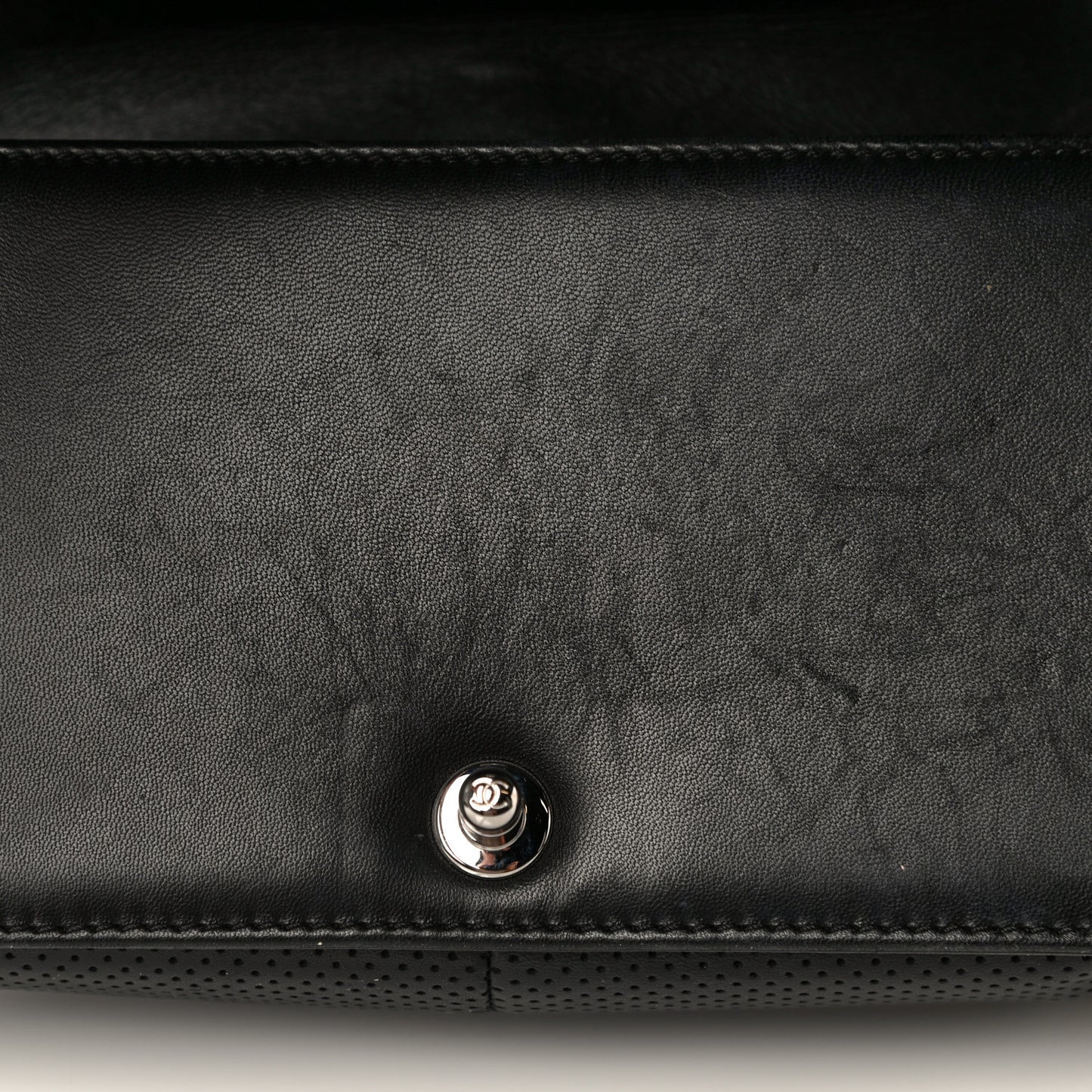 Lambskin Perforated Medium Boy Flap Black