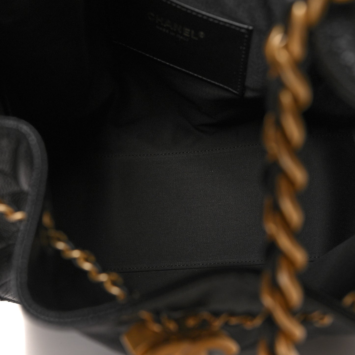 Caviar Quilted Medium Chanel 25 Handbag Black