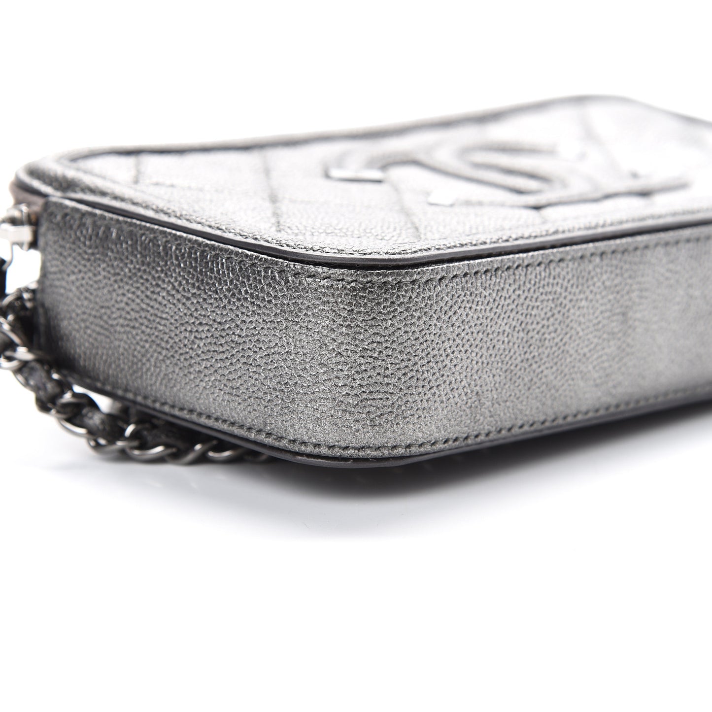 Metallic Caviar Quilted CC Filigree Clutch With Chain Dark Silver