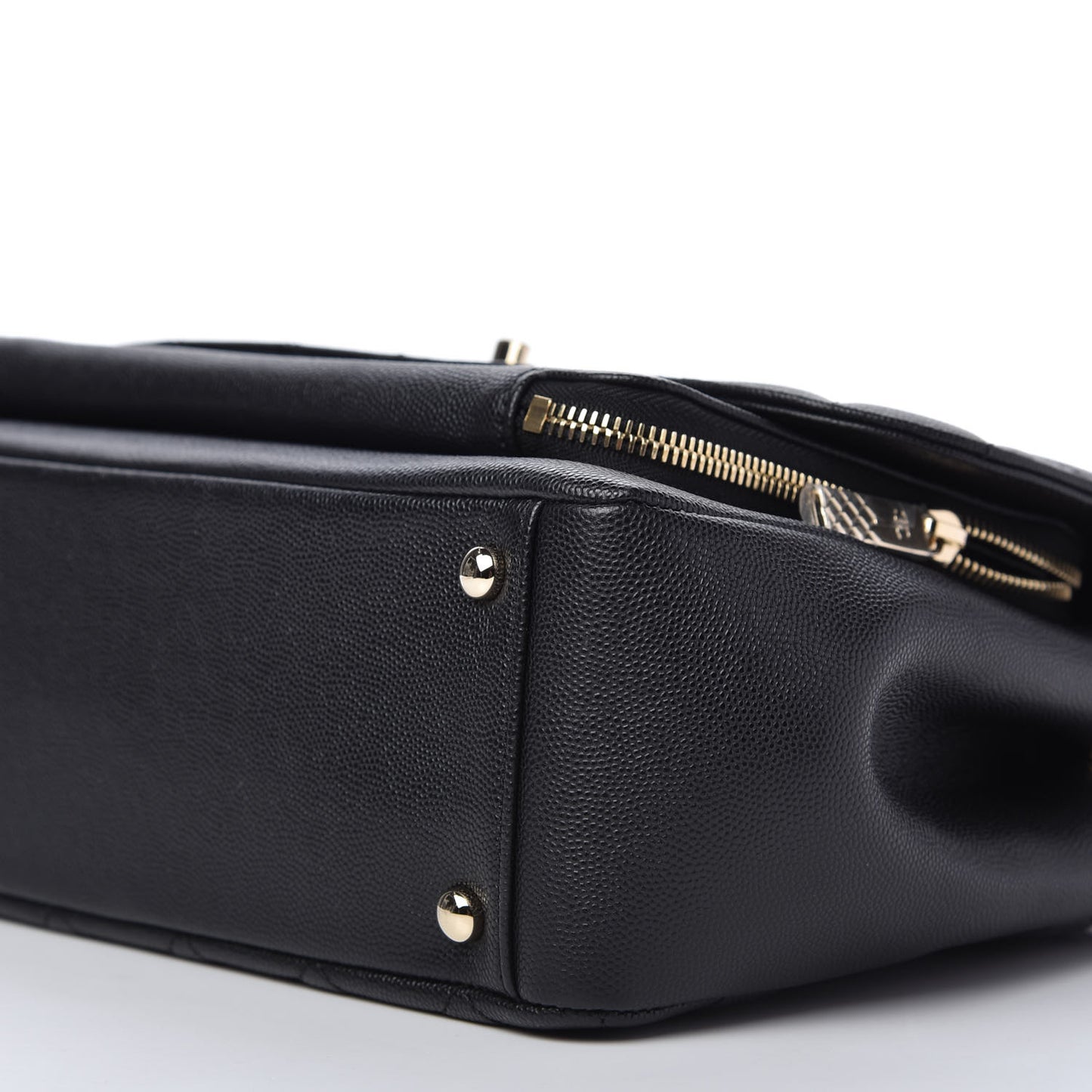 Caviar Quilted Large Business Affinity Flap Black
