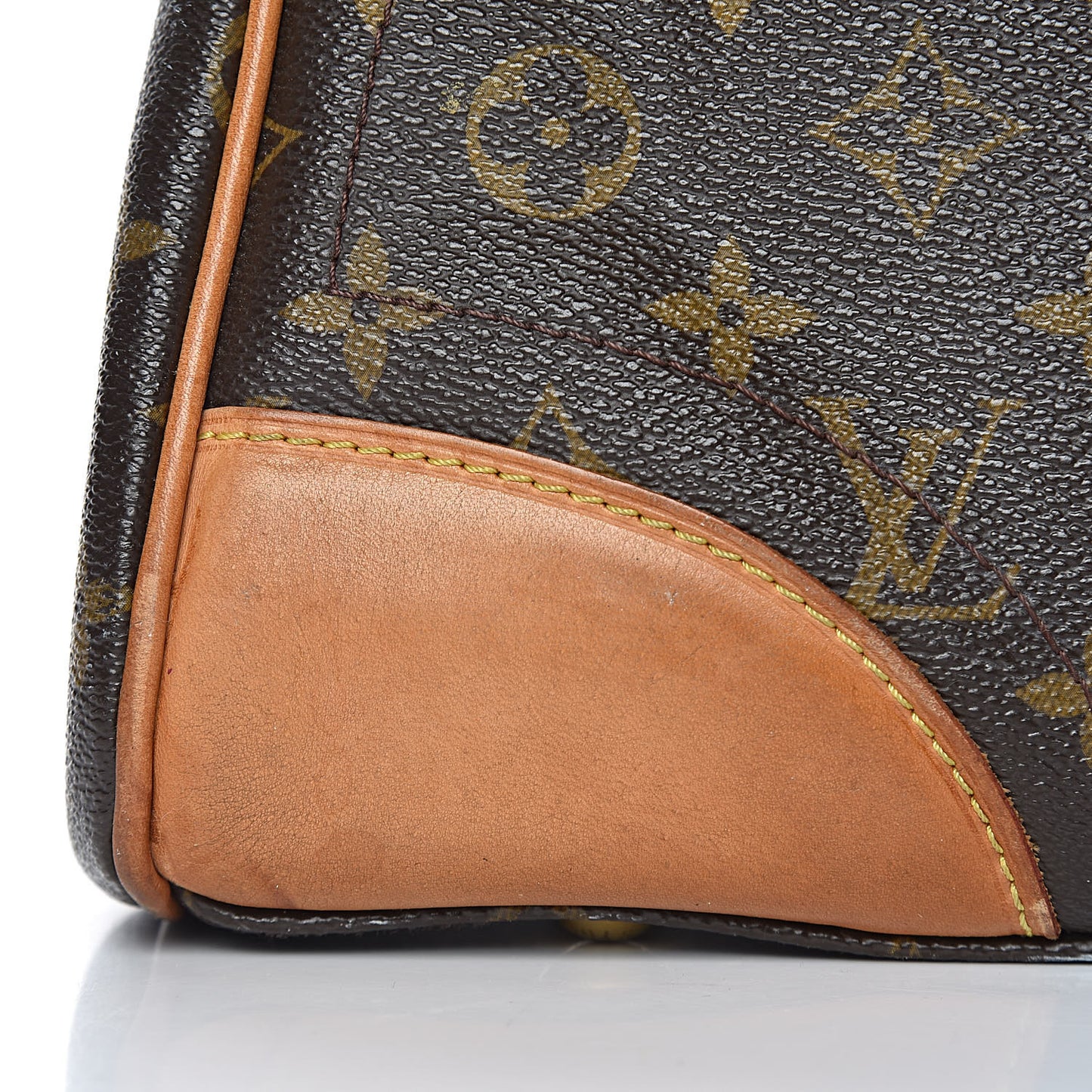 Monogram Beverly MM