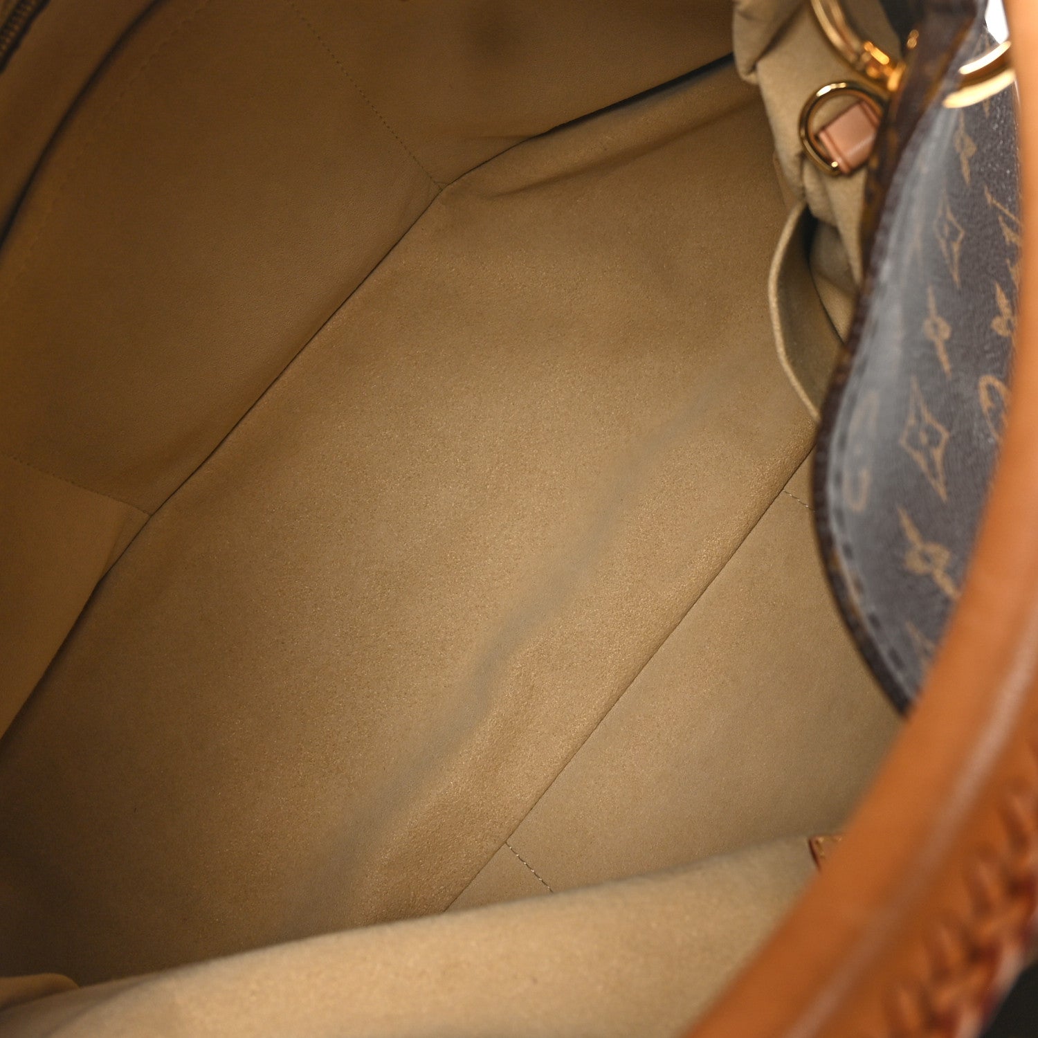 Louis Vuitton Monogram Artsy MM 5 of 9