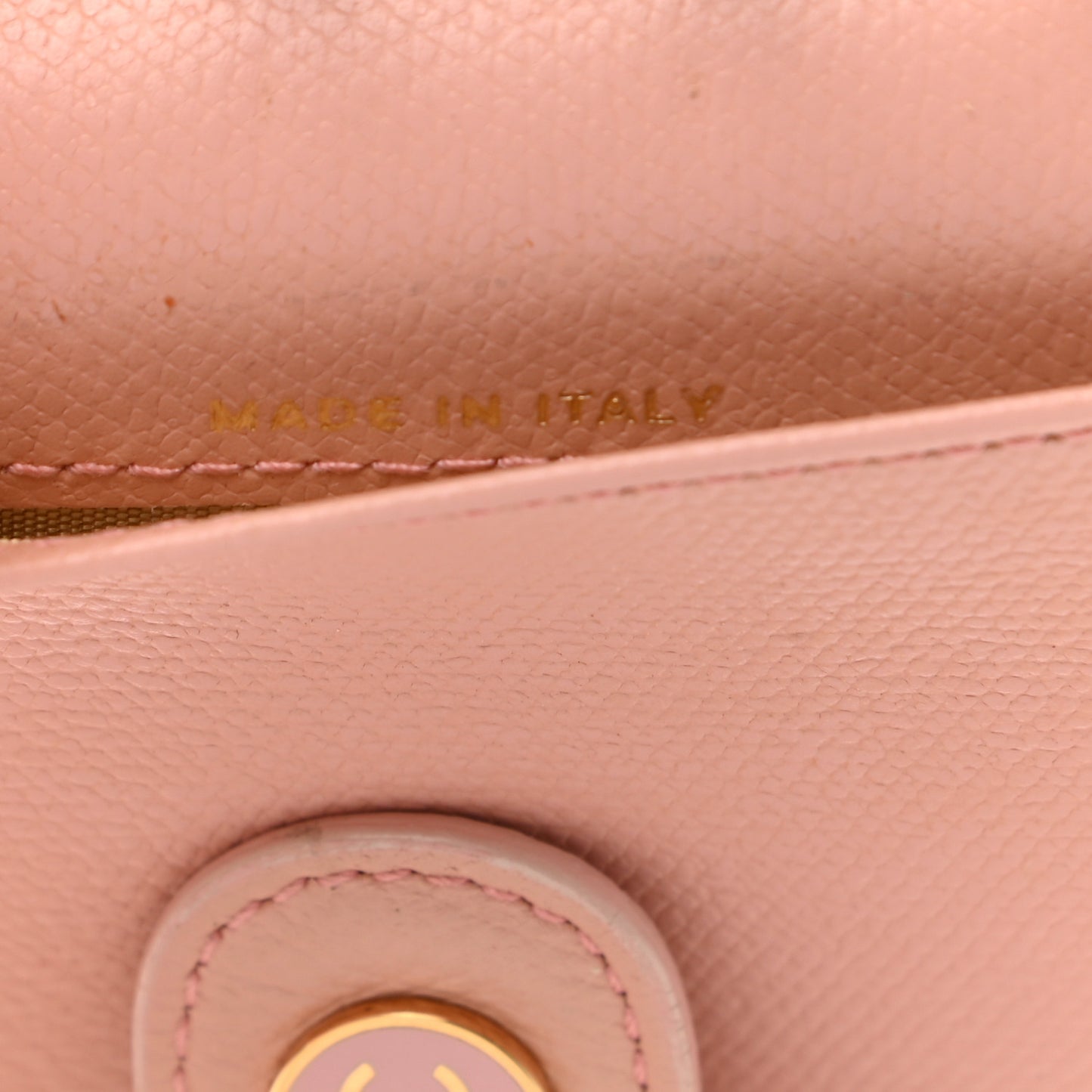 Grained Calfskin CC Button Pocket Agenda Cover Pink