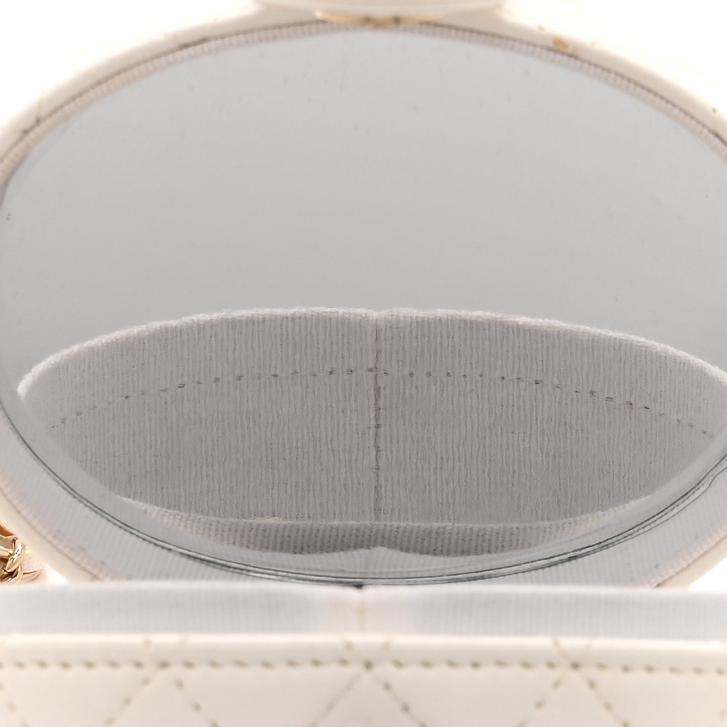 Lambskin Quilted Round Mini Vanity Case With Chain Case With Chain White