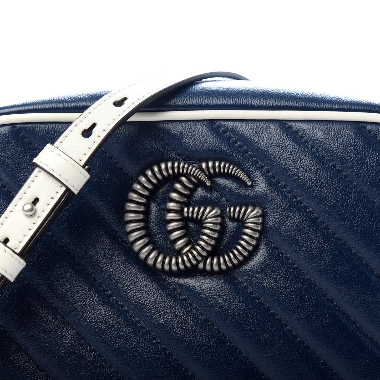 Vintage Effect Calfskin Matelasse Diagonal Small Torchon GG Marmont Chain Shoulder Bag Blue Agata Mystic White