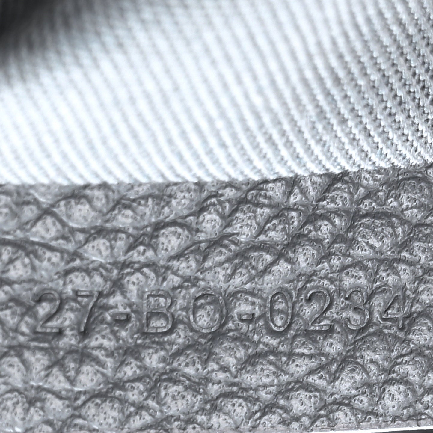 Oblique Saddle Triple Pouch Grey