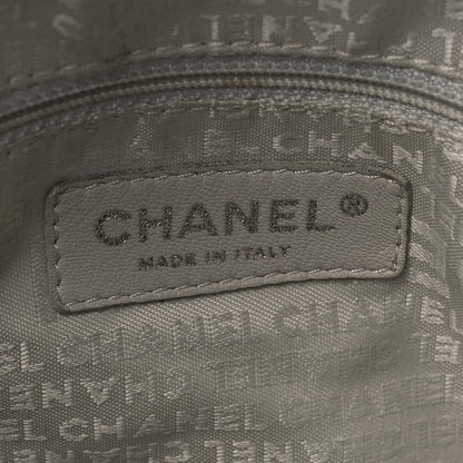 Chanel Lambskin Contrast Stitch Large Drawstring Tote Black 6 of 7