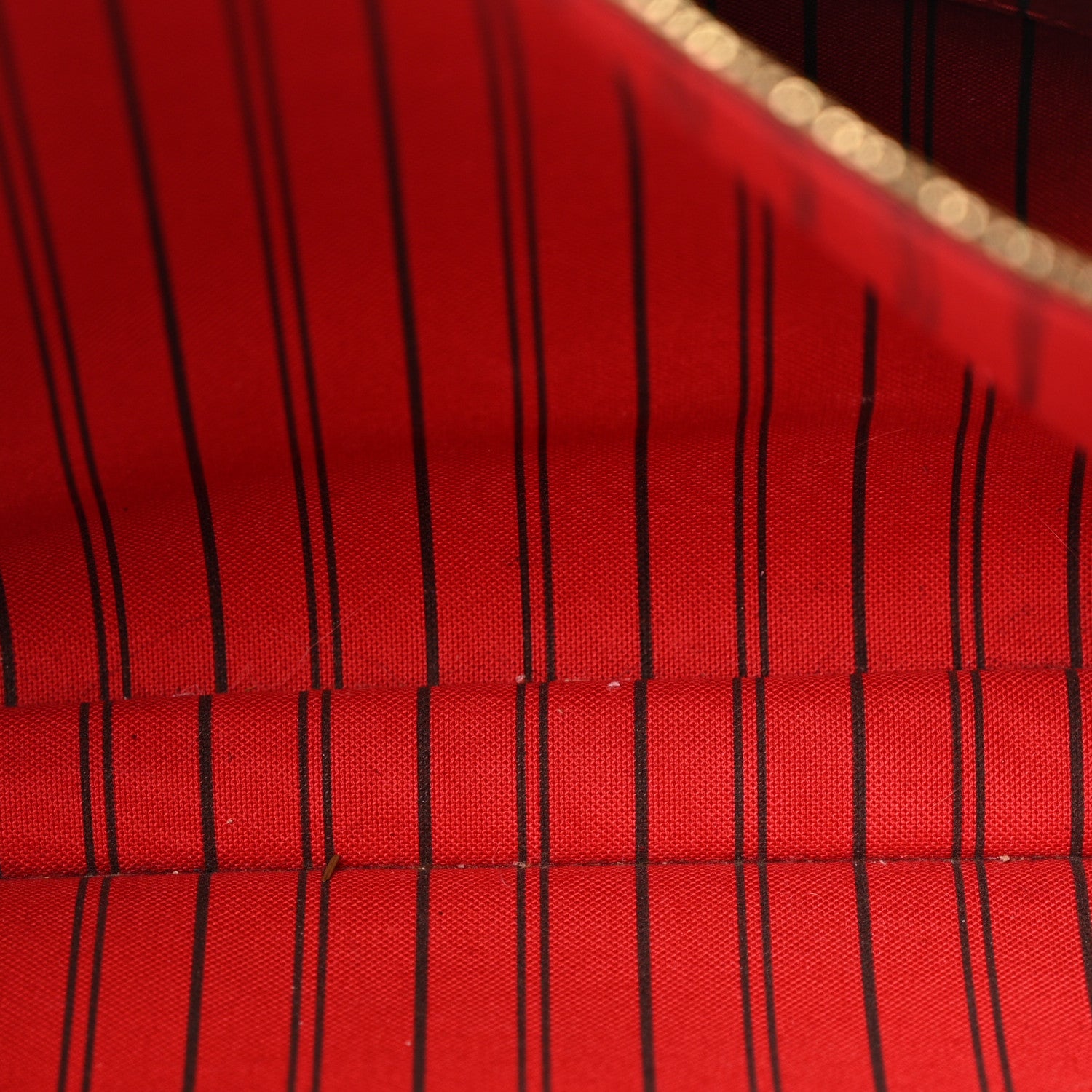Louis Vuitton Empreinte Montaigne MM Marine Rouge 6 of 15