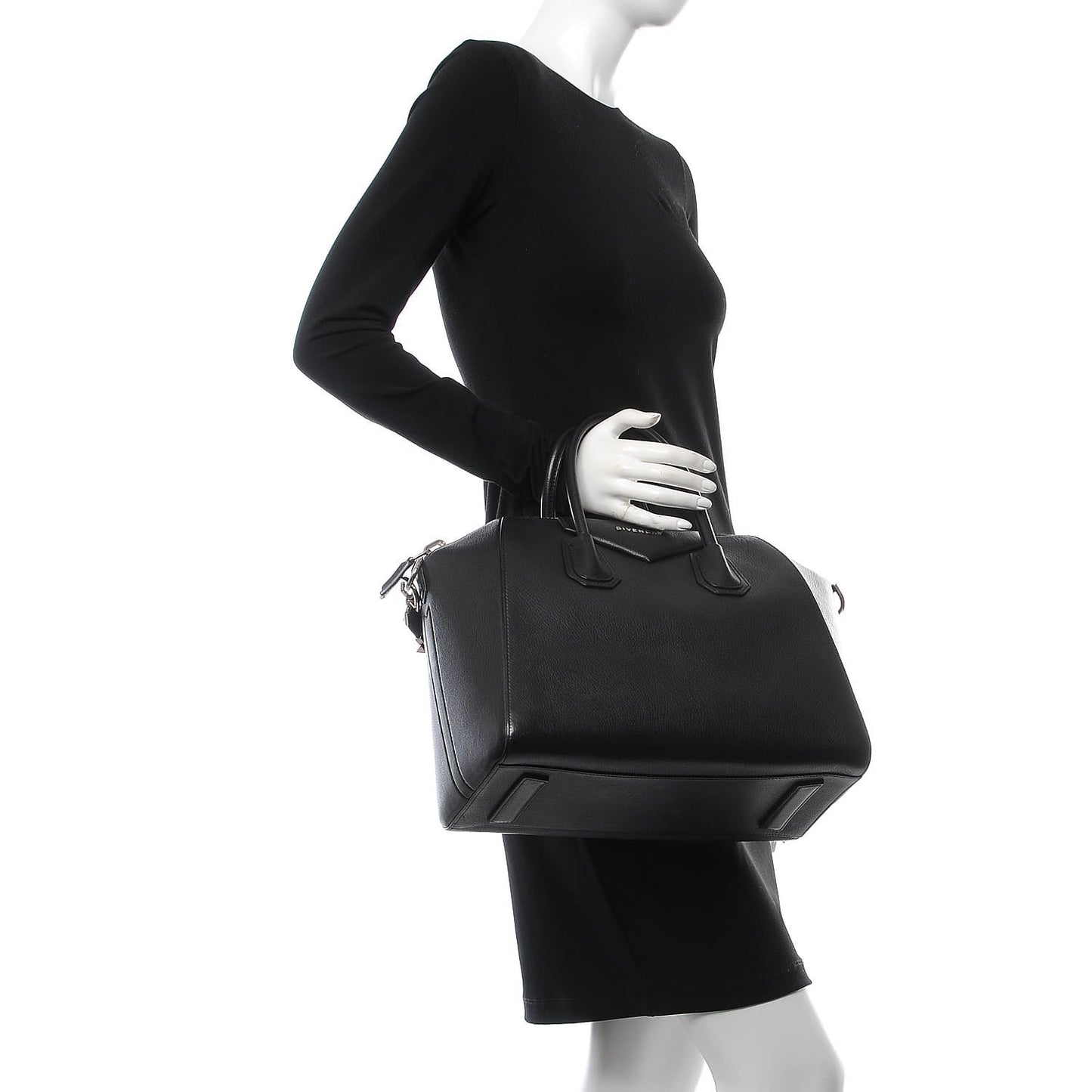 Sugar Goatskin Medium Antigona Black