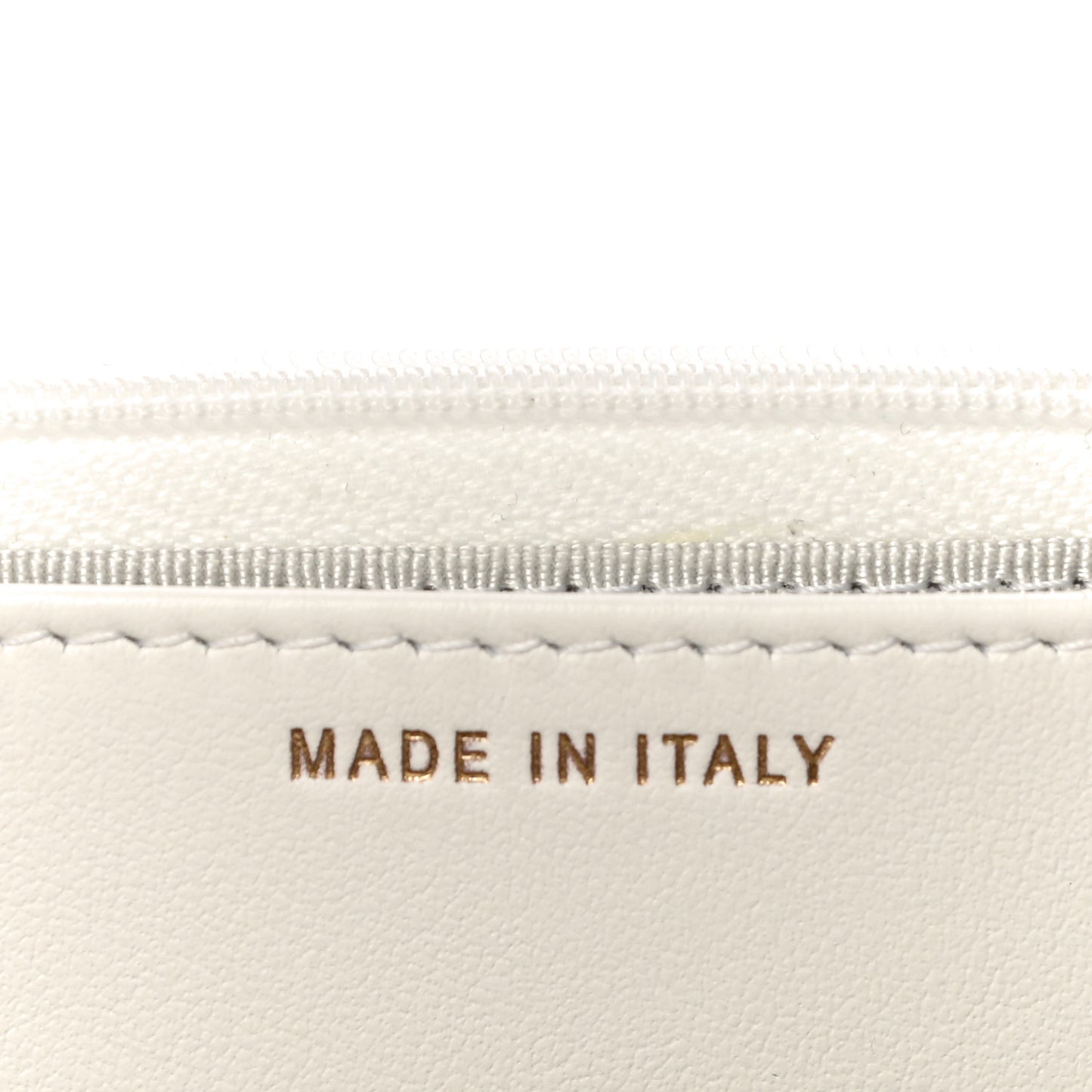 Caviar Quilted Wallet On Chain WOC White