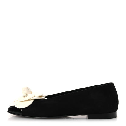 Chanel Suede Patent Cap Toe Camellia Ballerina Flats 37.5 Black White 1 of 10