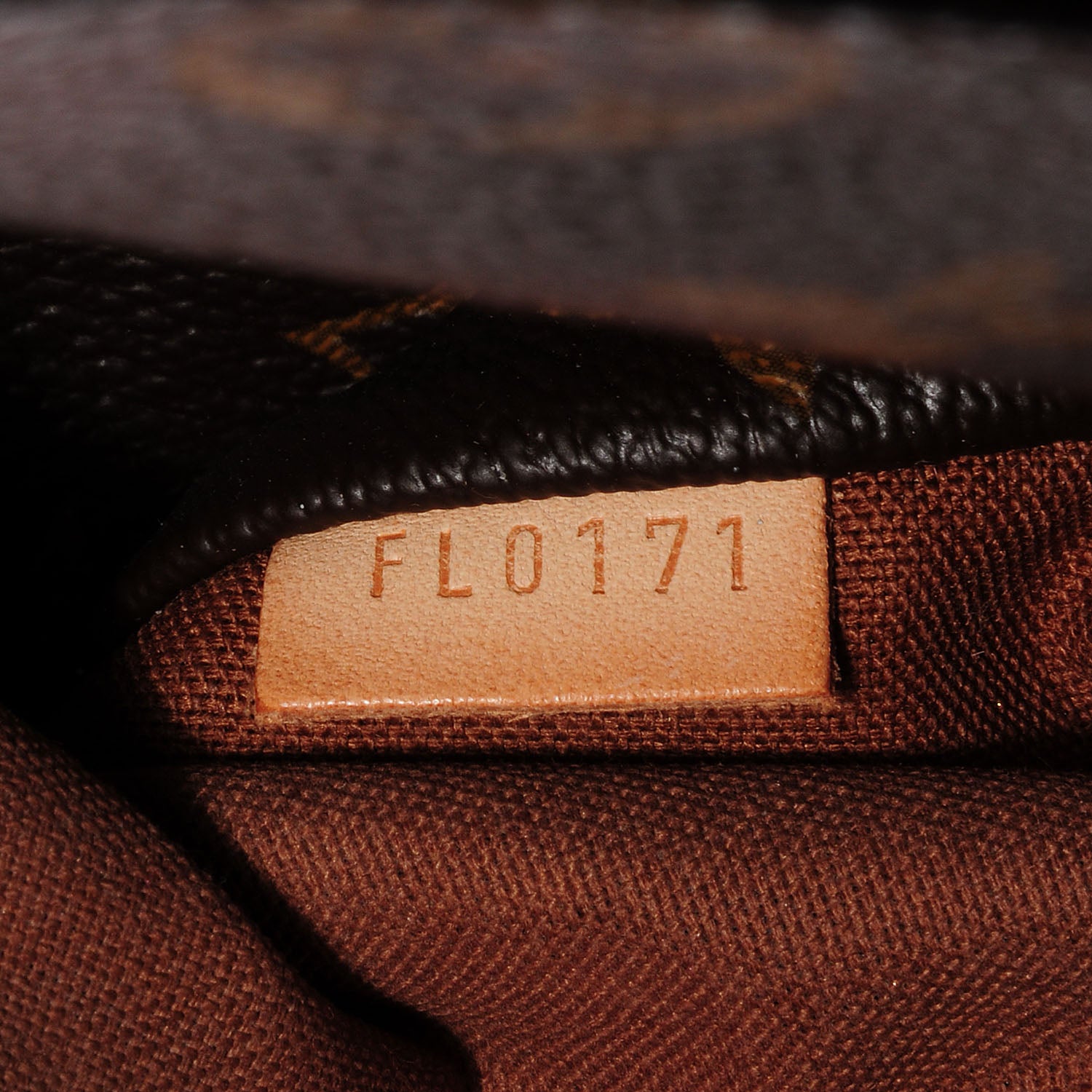 Louis Vuitton Monogram Totally MM 6 of 8