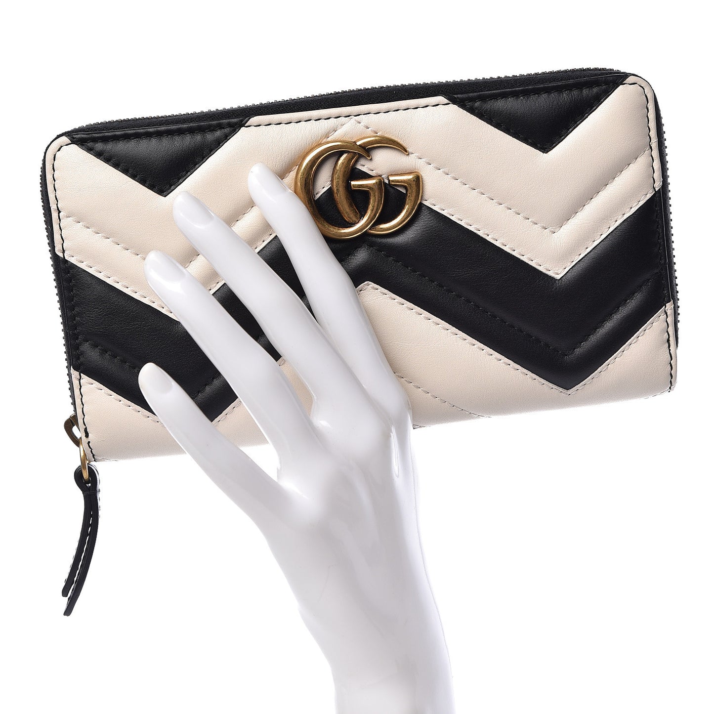 Calfskin Matelasse GG Marmont Zip Around Organizer Wallet Black White