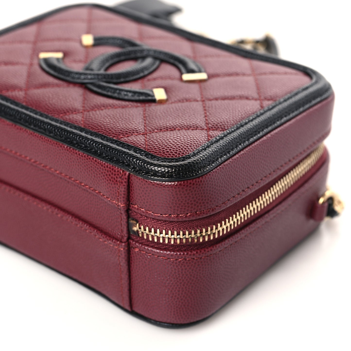 Caviar Quilted Small CC Filigree Vanity Case Burgundy Black