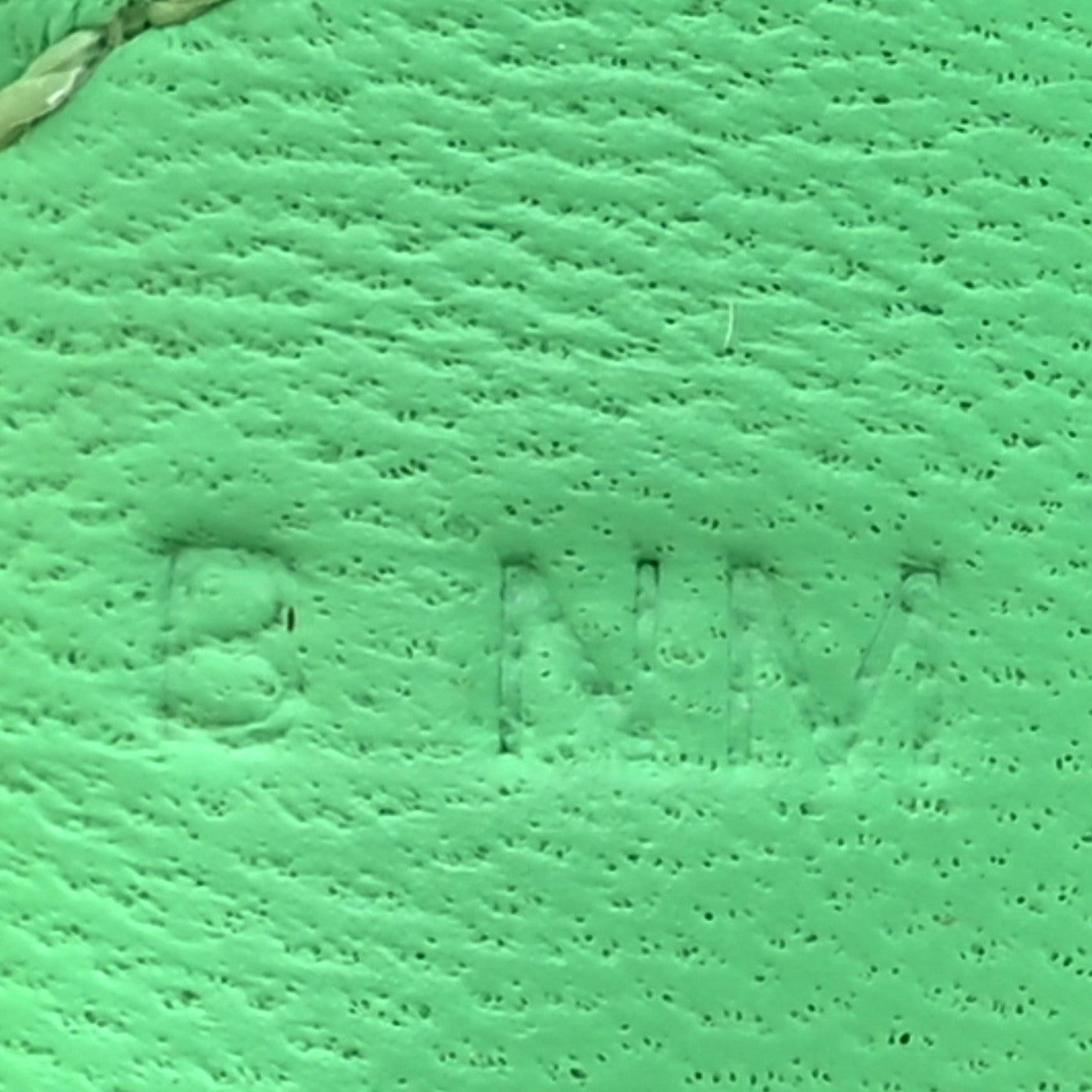 Milo Lambskin Grigri Rodeo Horse Bag Charm PM Kraft Vert Fizz Vert Comics