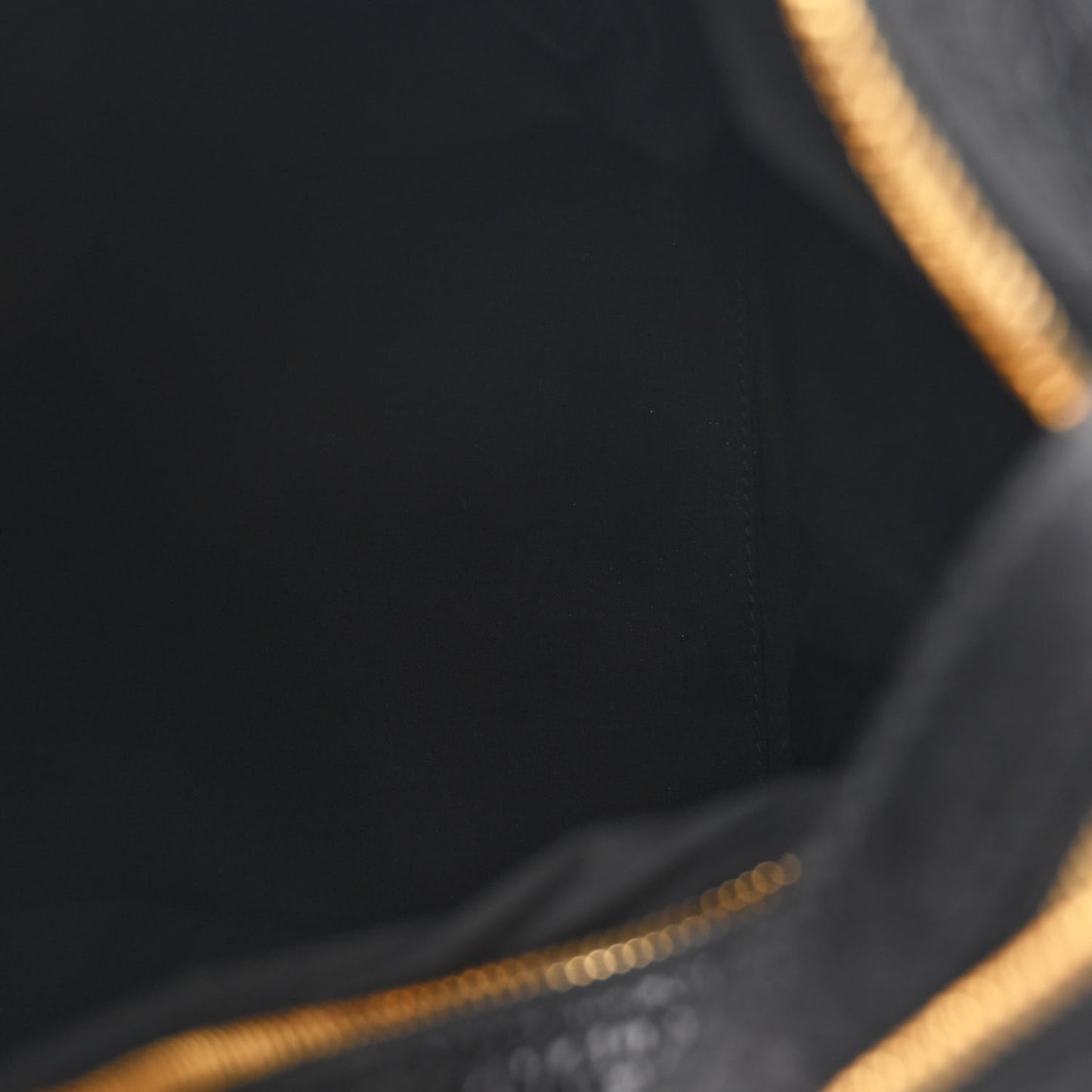 Agneau Giant 12 Gold Hardware Zip Traveler Backpack Black
