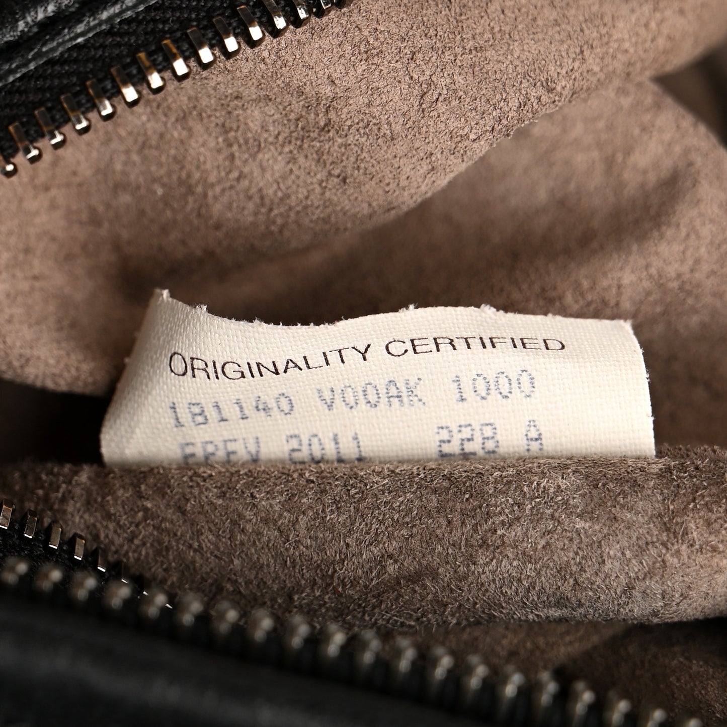 Nappa Intrecciato Fuzzy Maxi Veneta Hobo Black