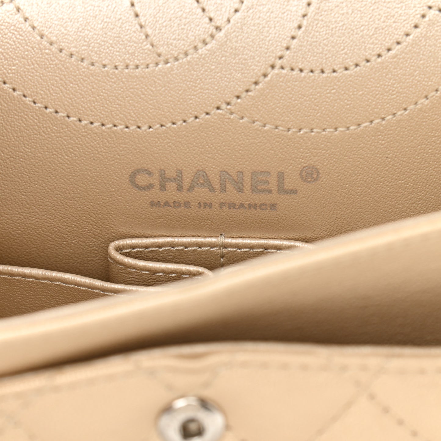 Metallic Sheepskin Quilted 2.55 Reissue 225 Flap Beige