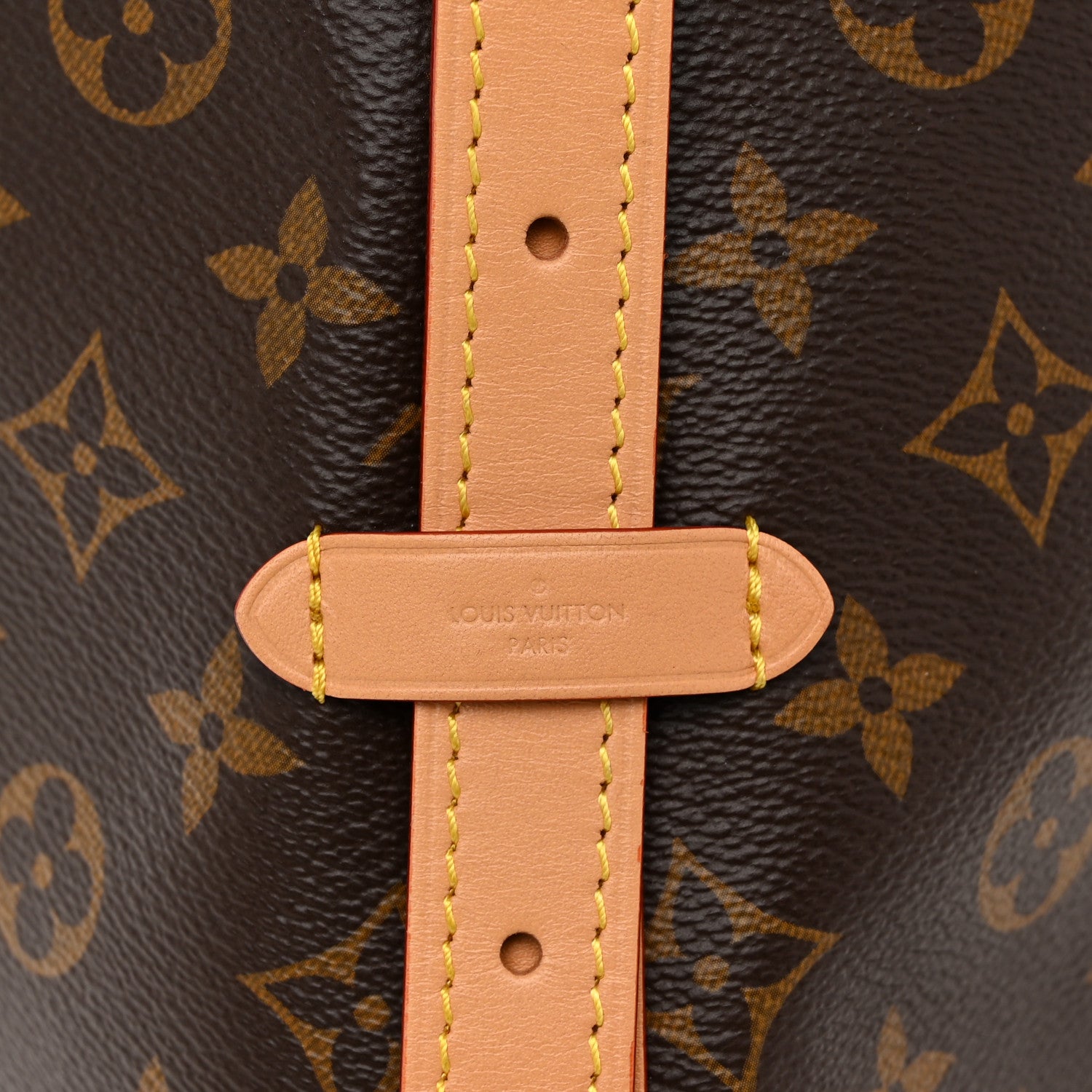 Louis Vuitton Monogram Carryall MM 7 of 11