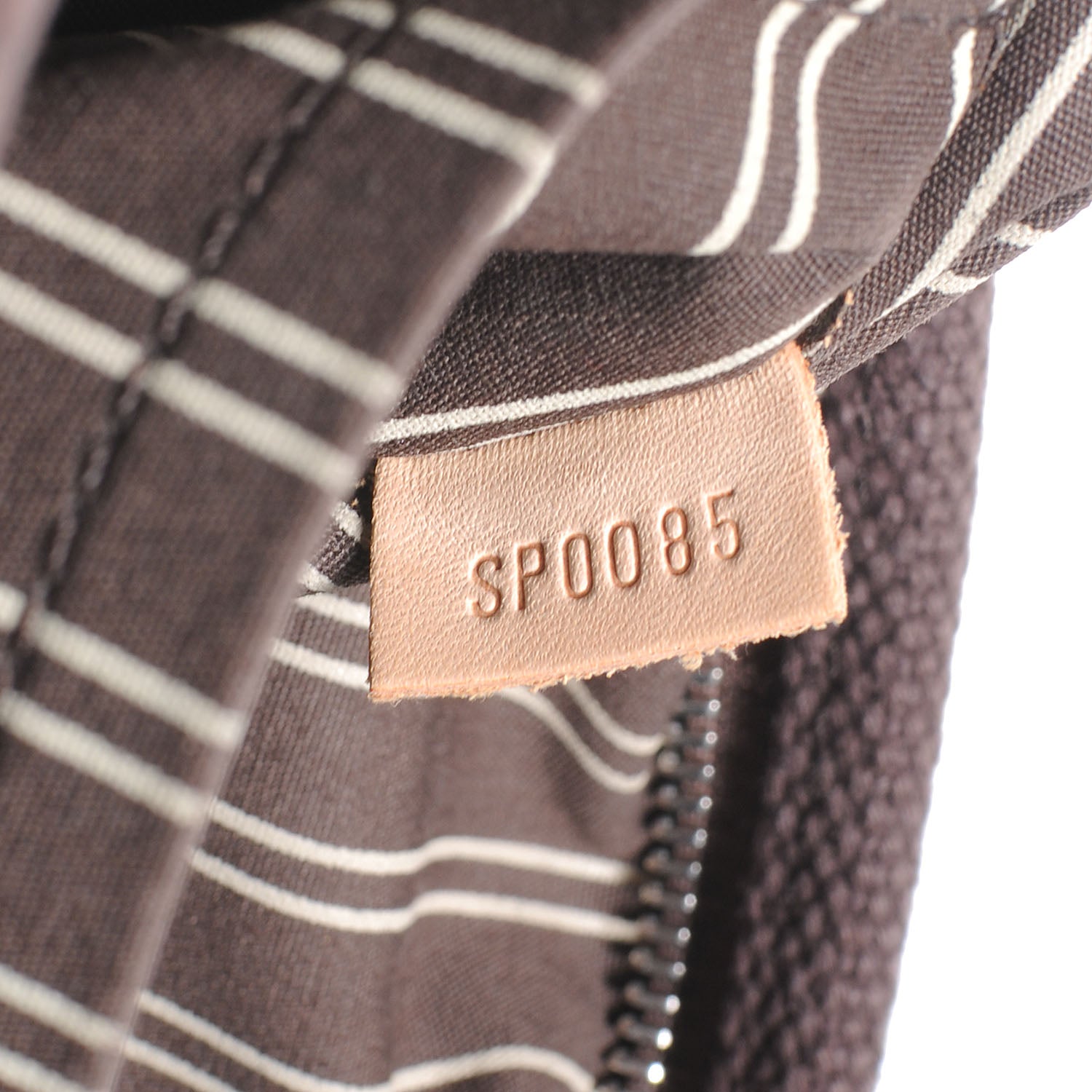 Louis Vuitton Americas Cup Toile Antigua Cabas MM Brown 7 of 7