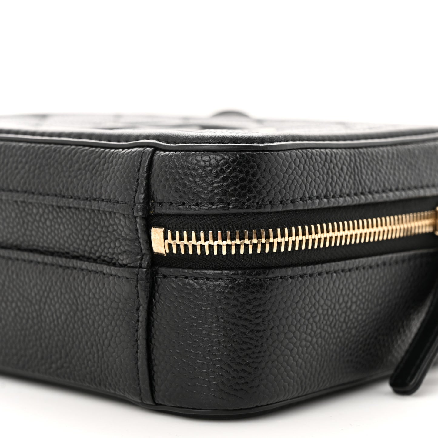 Caviar Quilted Small CC Filigree Vanity Case Black