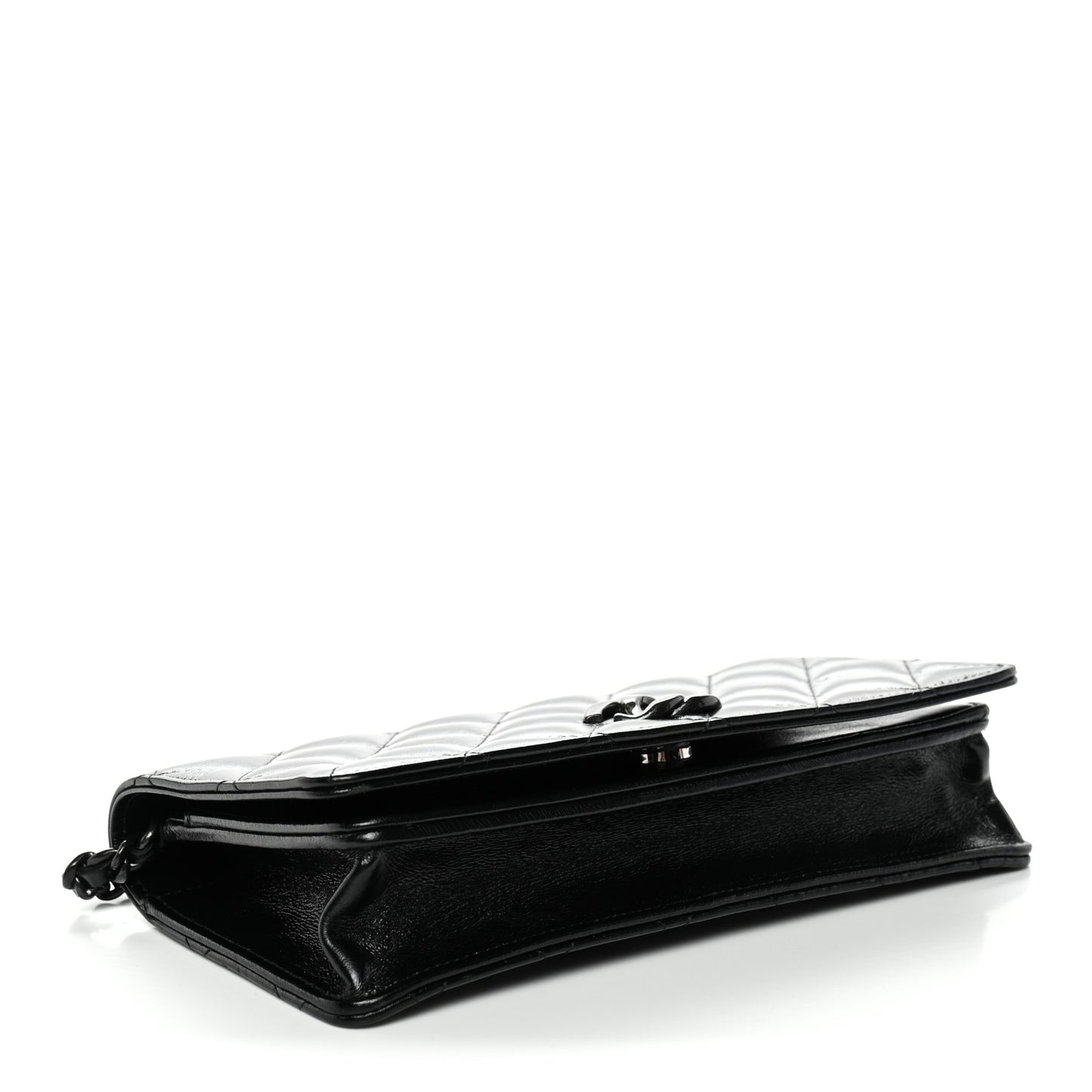 Shiny Lambskin Flap Clutch With Chain So Black