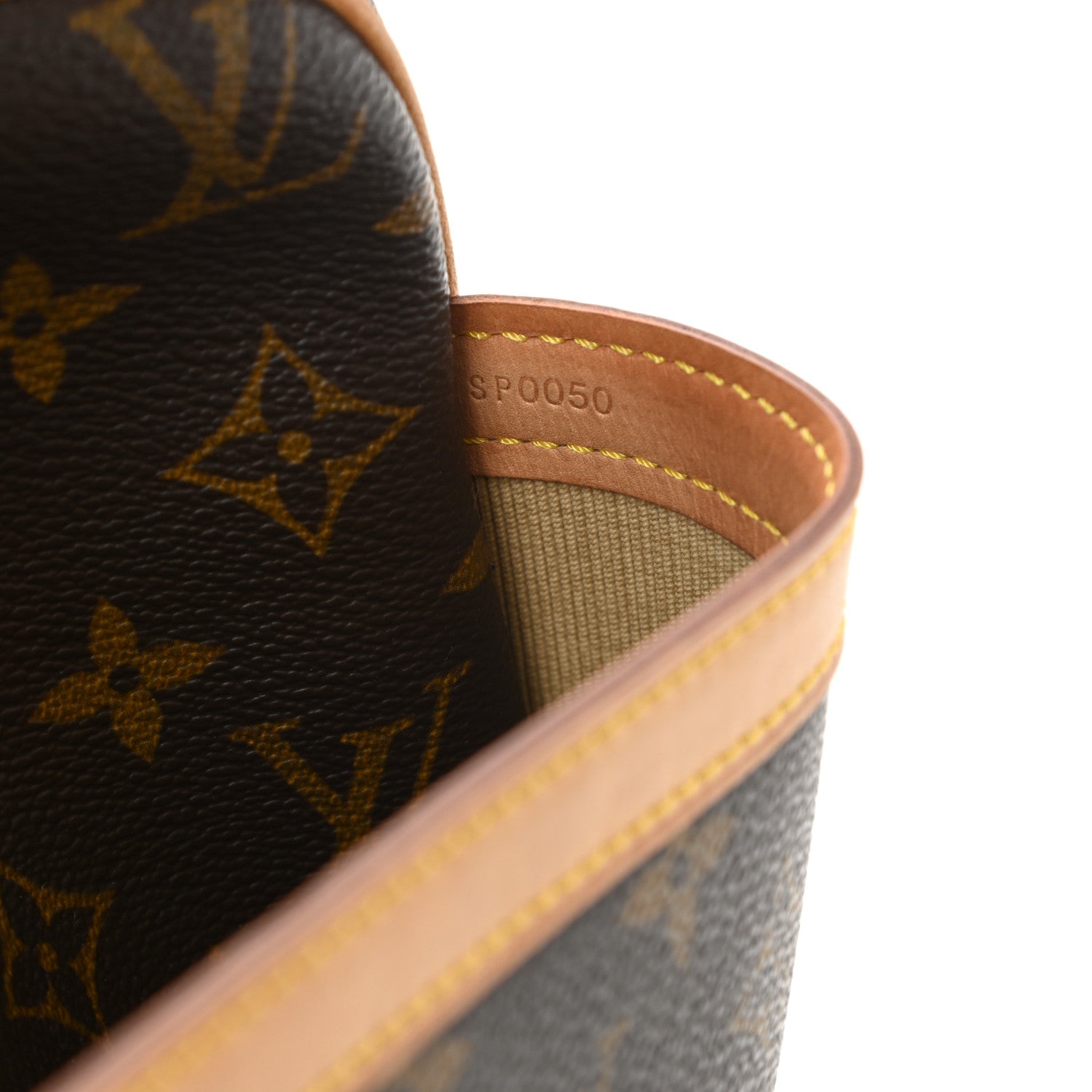 Louis Vuitton Monogram Reporter PM 8 of 13