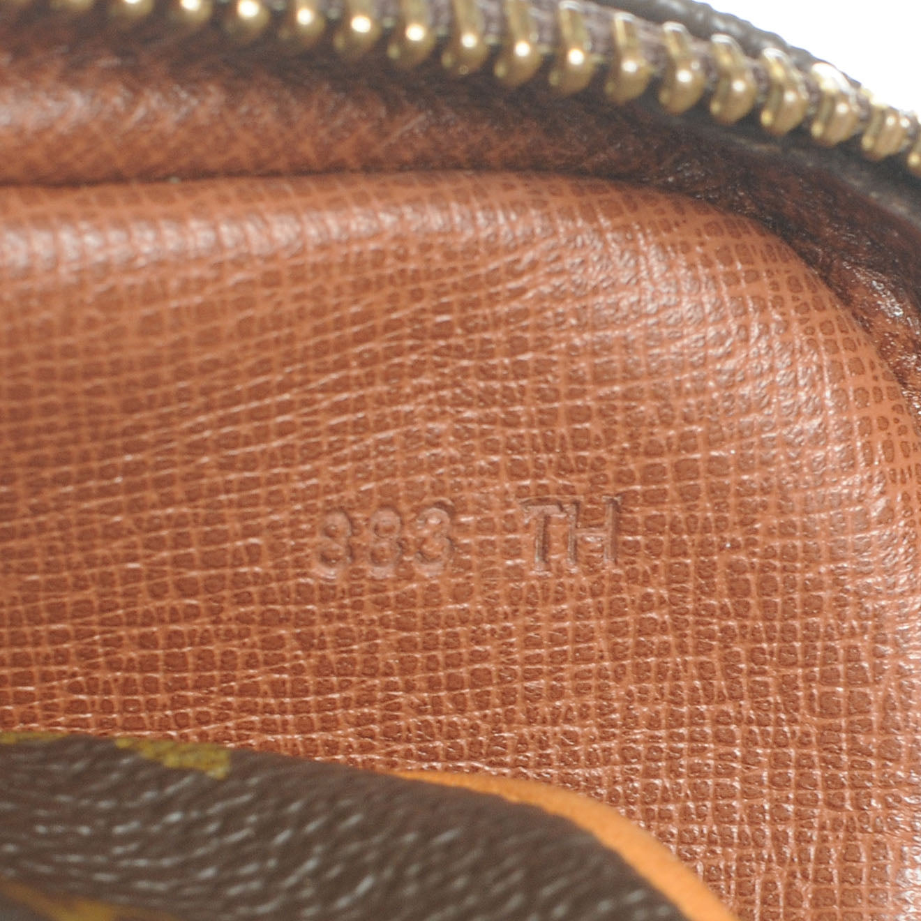 Louis Vuitton Monogram Pochette Marly Dragonne 22 7 of 7