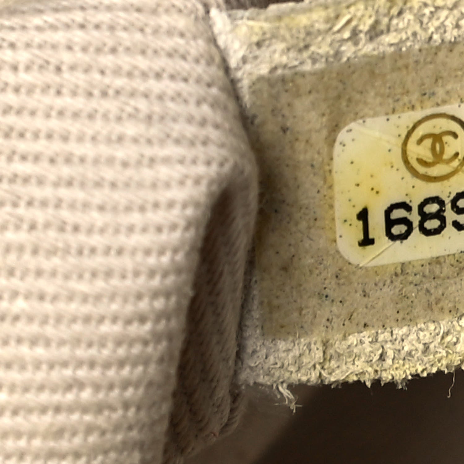 Chanel Suede Ultimate Stitch Flap Light Grey 7 of 9