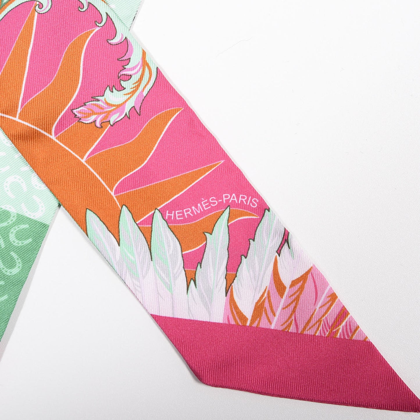 Silk Cheval Phoenix Twilly Fuchsia Vert Rose